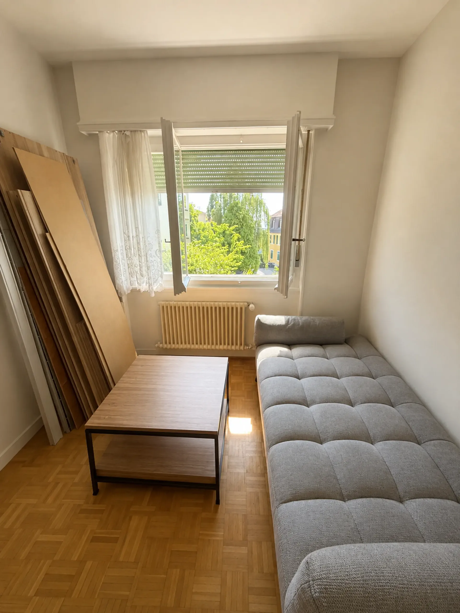 Bright 3-room apartment on the raised ground floor in Lausanne