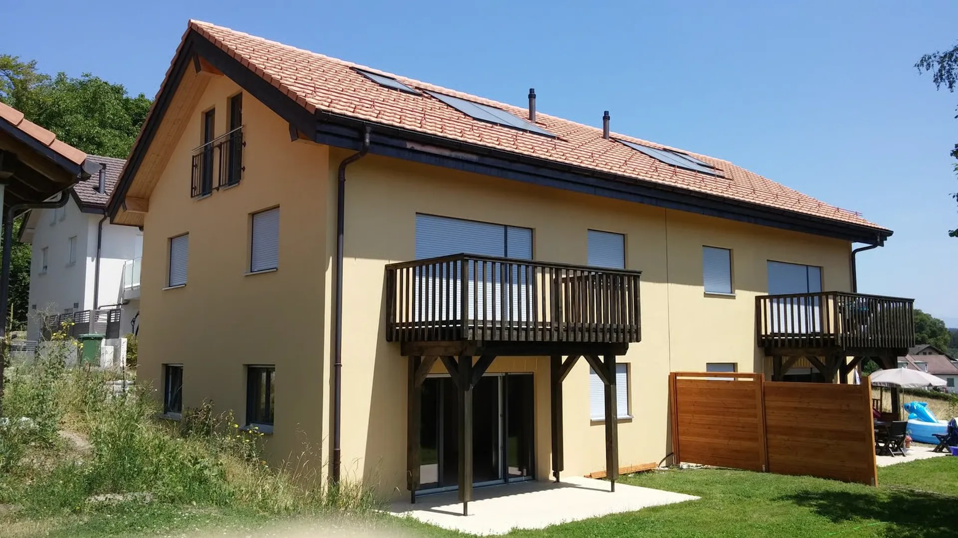 Doppelhaus mit 4.5 Zimmern