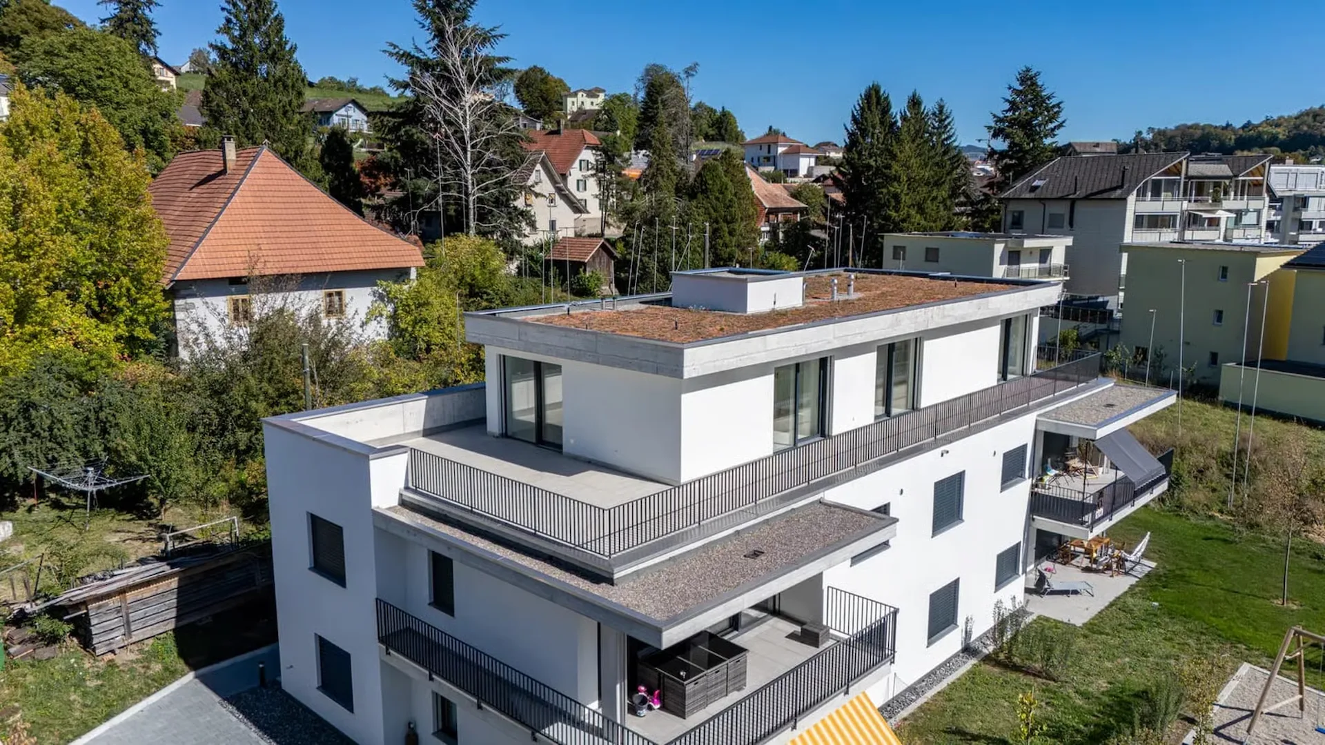 4.5-Zimmer-Attikawohnung - Erstbezug mit grosszügiger Terrasse und direktem Liftzugang