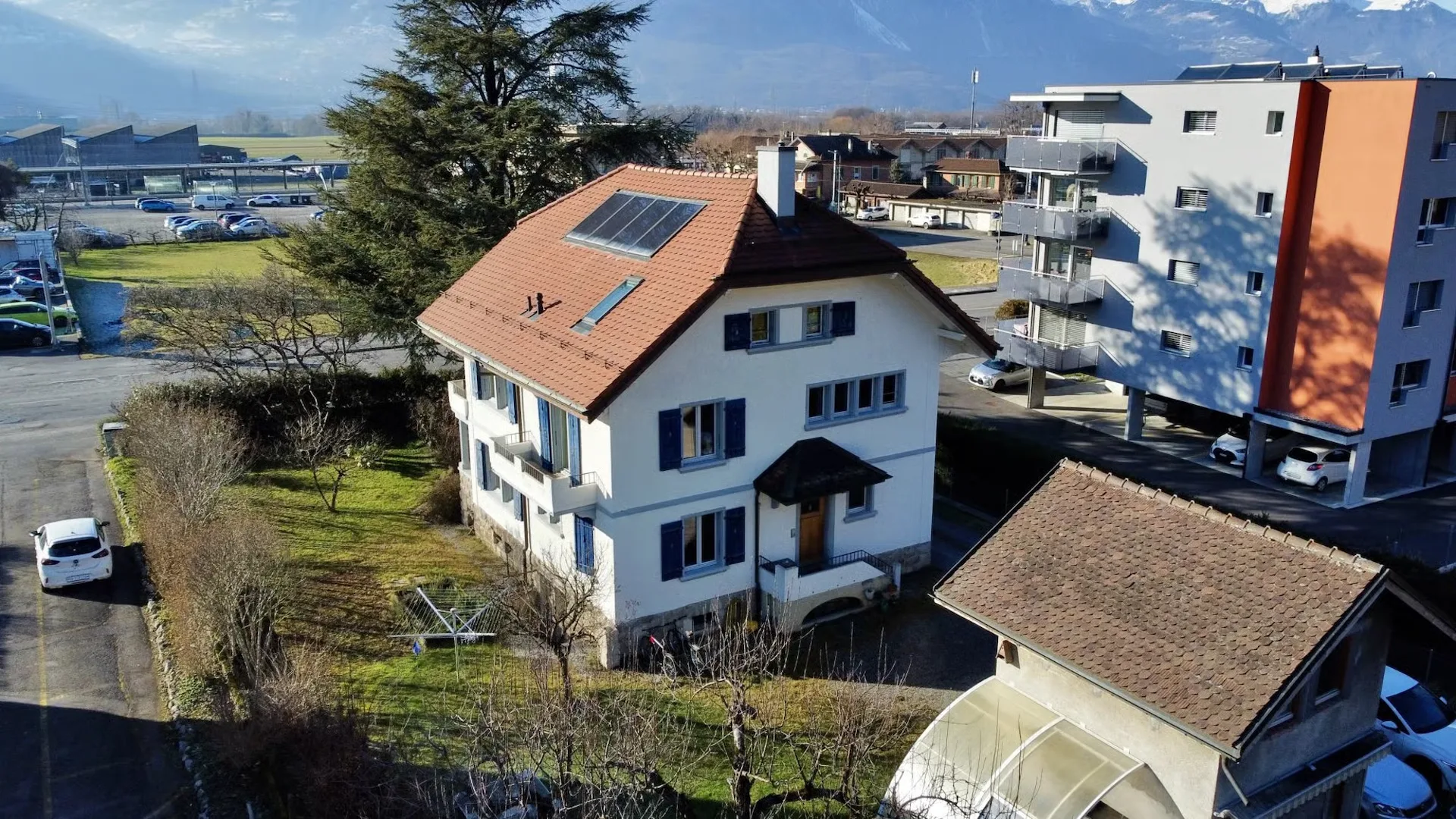Haus mit Vermietungspotenzial zu verkaufen