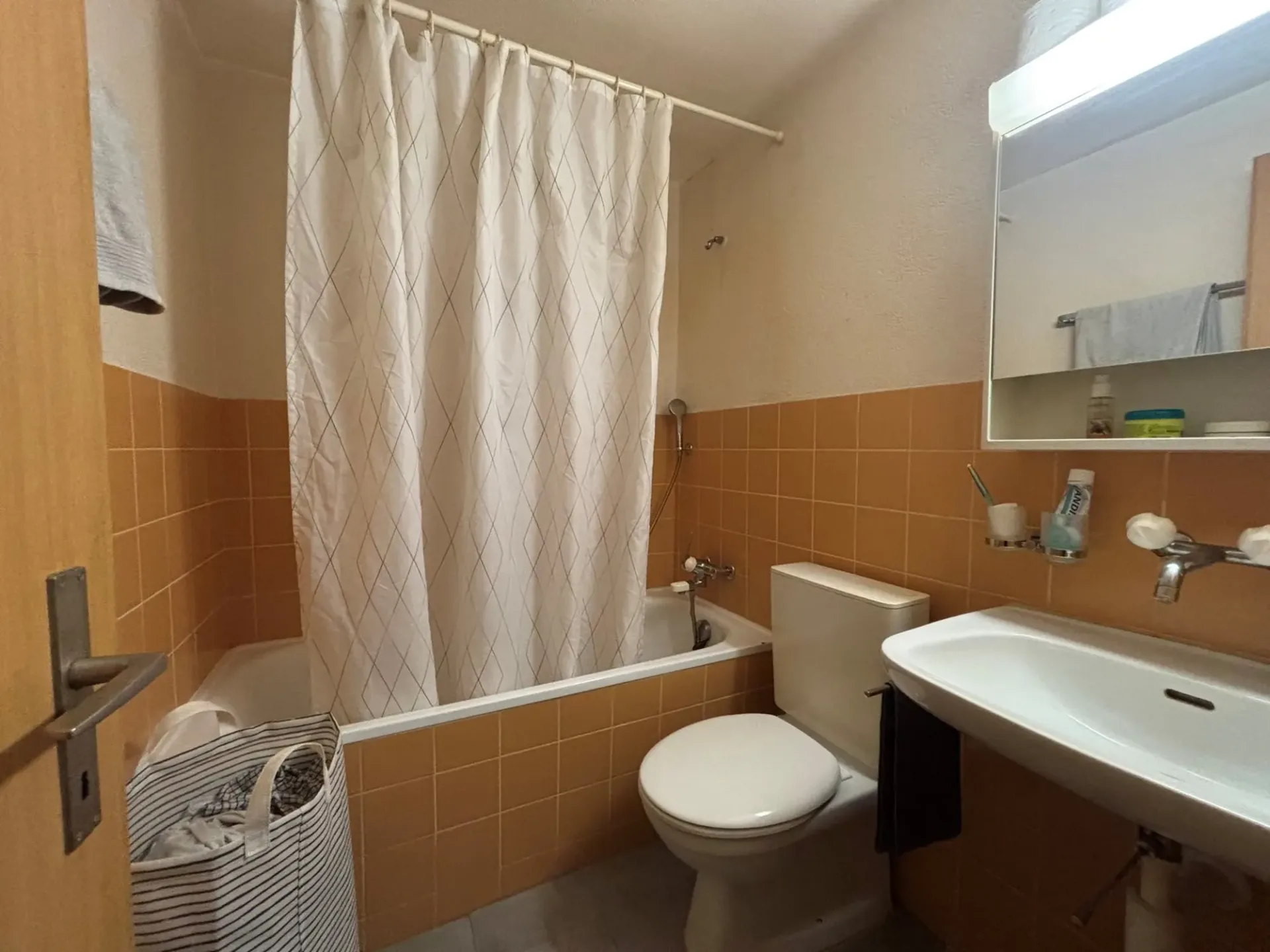Cozy 1-bedroom apartment with seating area in Ostermundigen