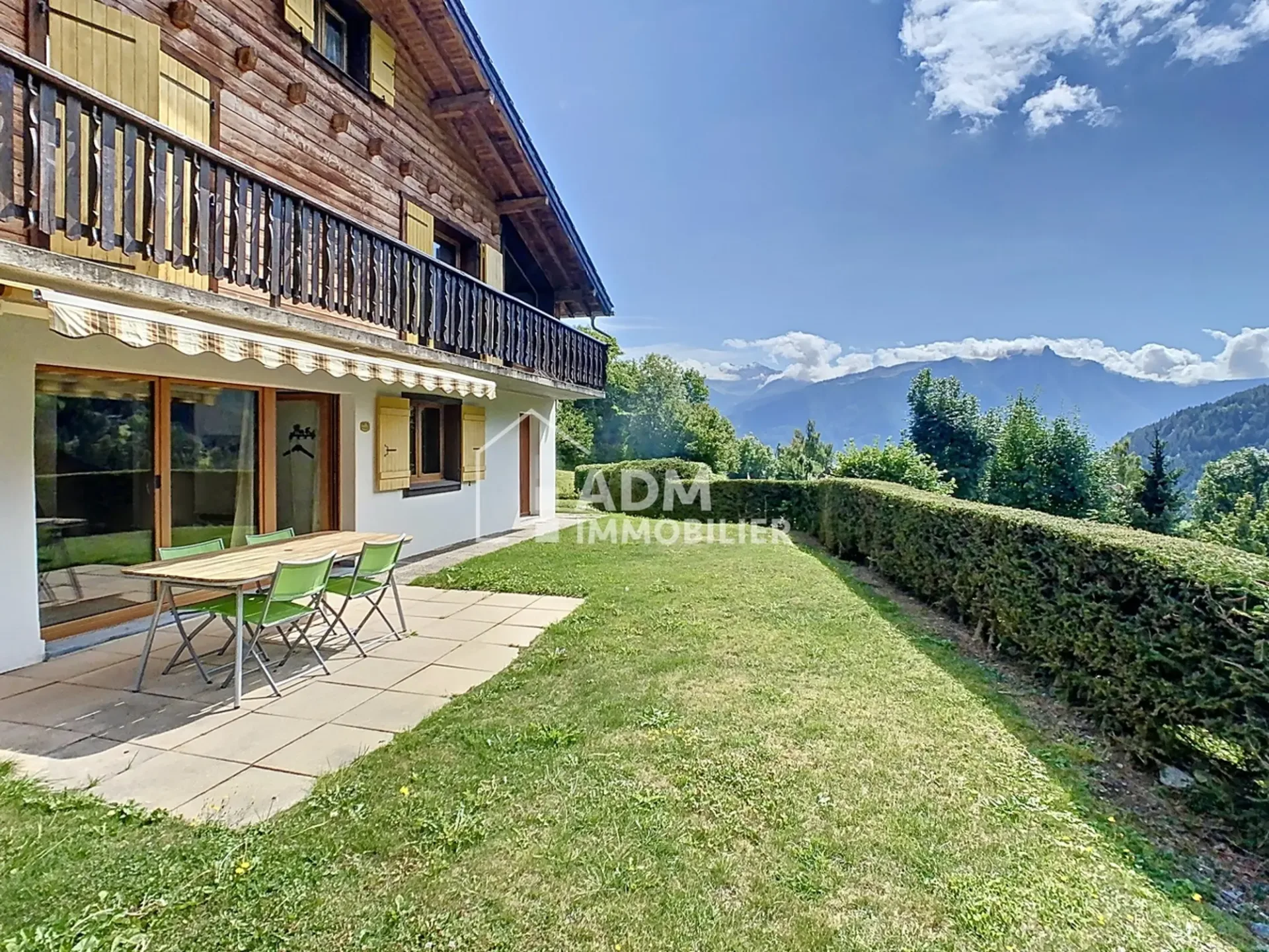Ovronnaz, 3.5-Zimmer-Wohnung im Erdgeschoss eines Chalets mit Garten