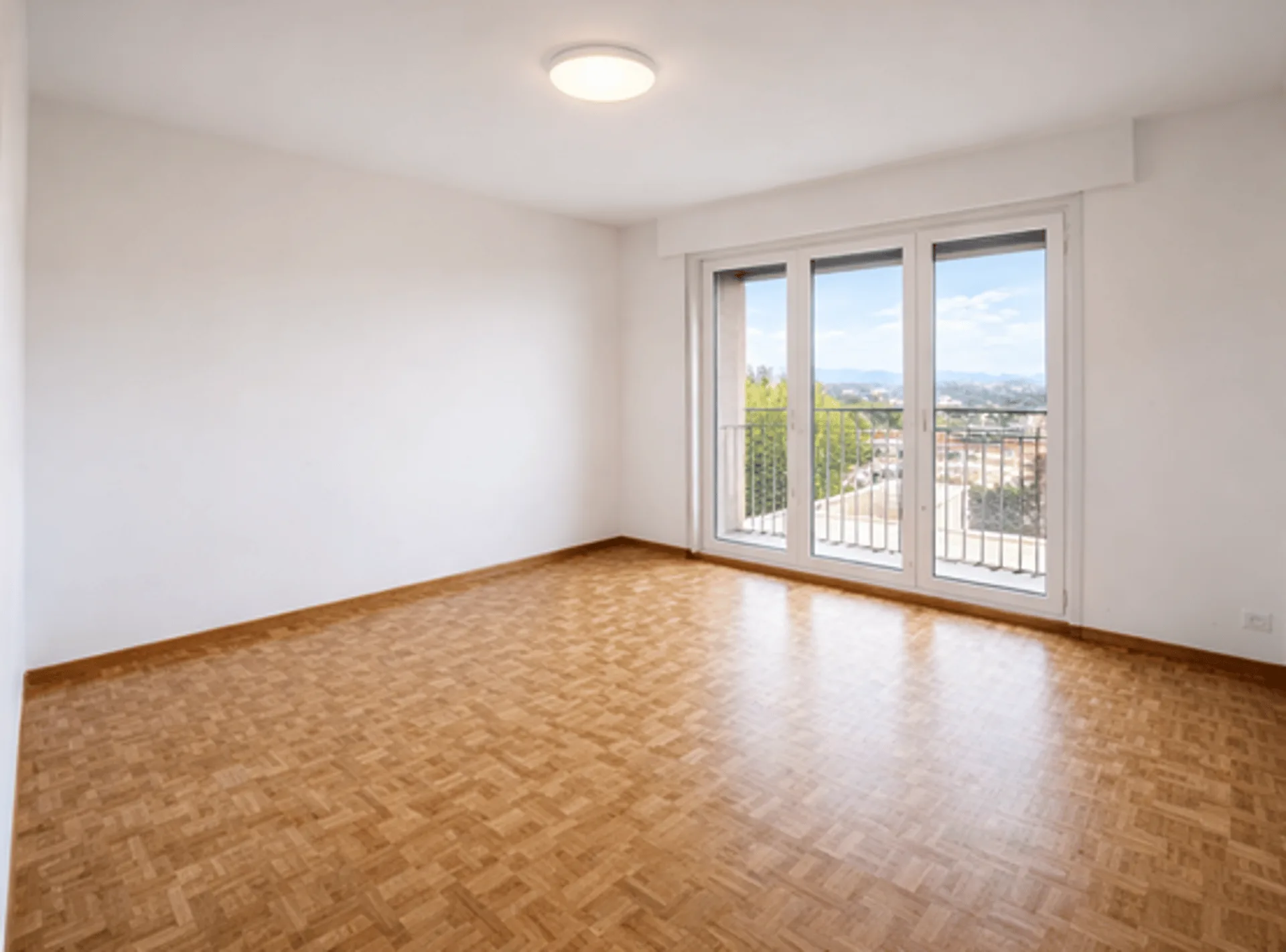 Incantevole appartamento di 3,5 locali con vista panoramica - Primo mese di affitto offerto!