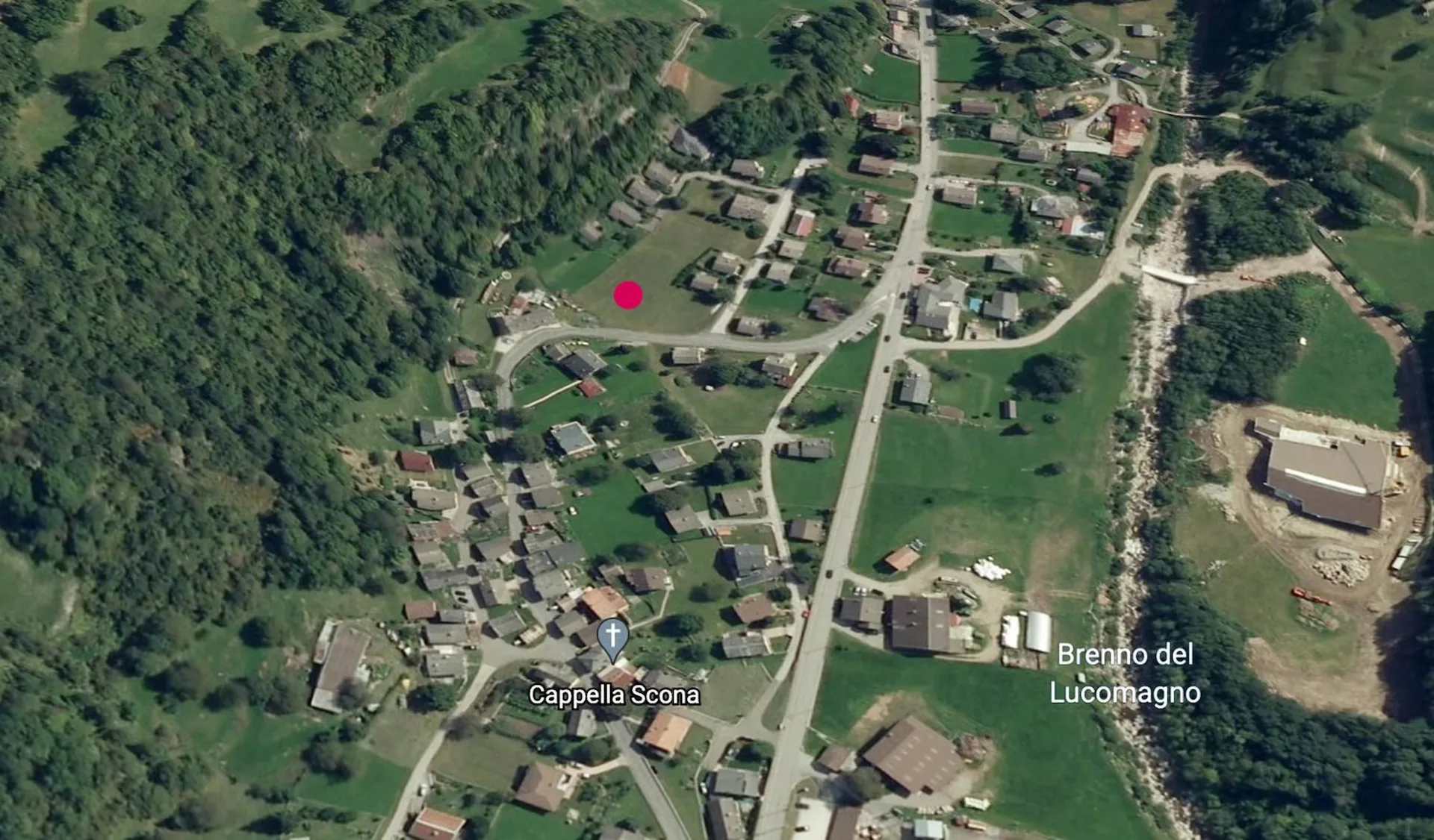 BAUGRUNDSTÜCK FÜR ERSTWOHNUNGEN: LEBEN IM GRÜNEN UND IN KONTAKT MIT DER NATUR