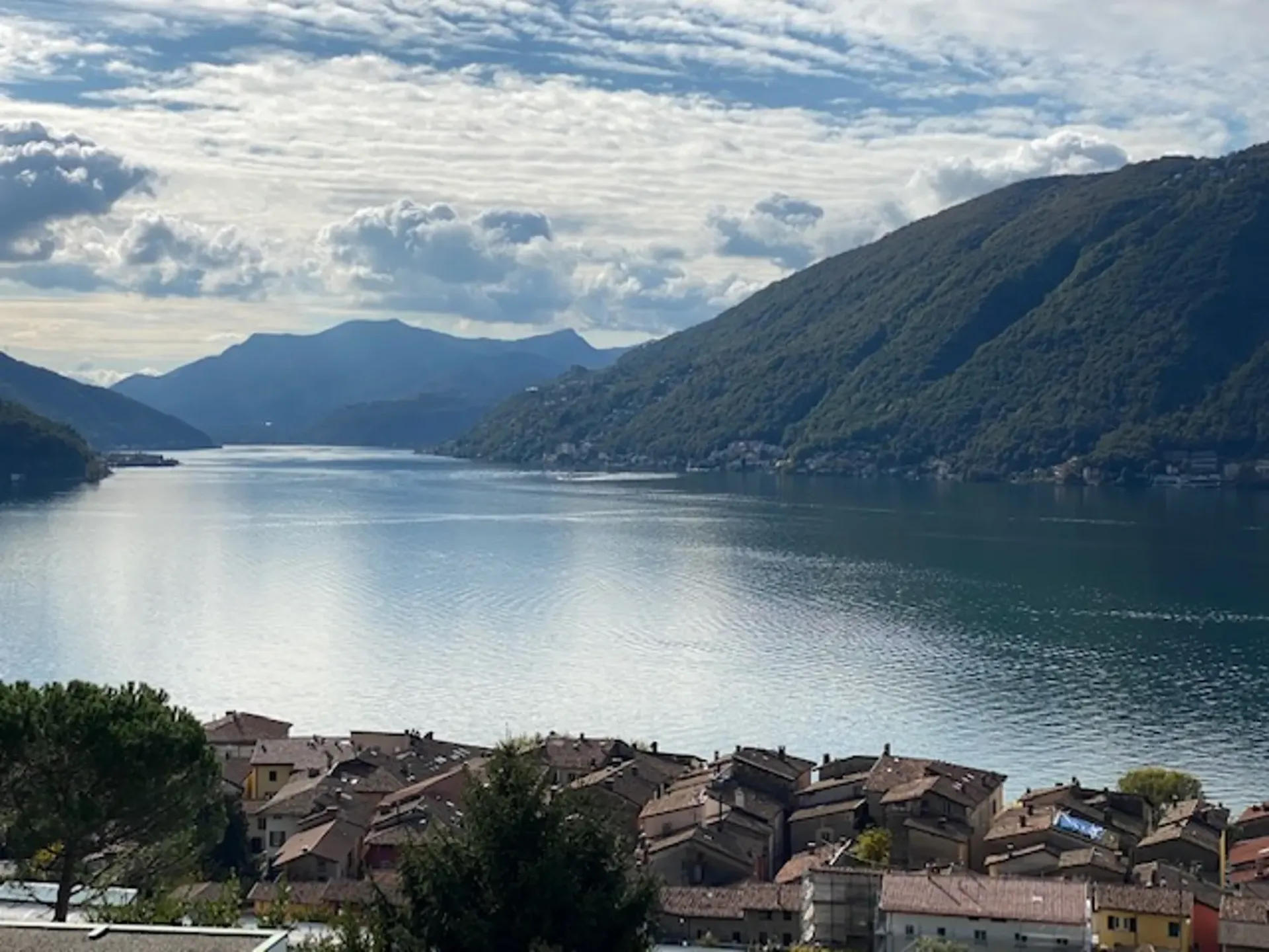Wunderschöne 5.5-Zimmer-Wohnung mit atemberaubendem Seeblick
