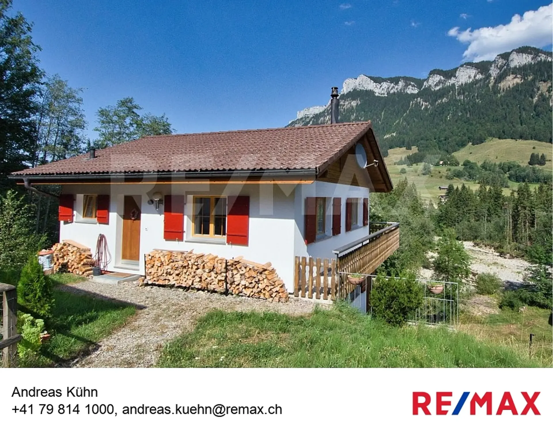 Chalet con paesaggio montano a Flühli, un'idillio vacanziero o una casa nella natura