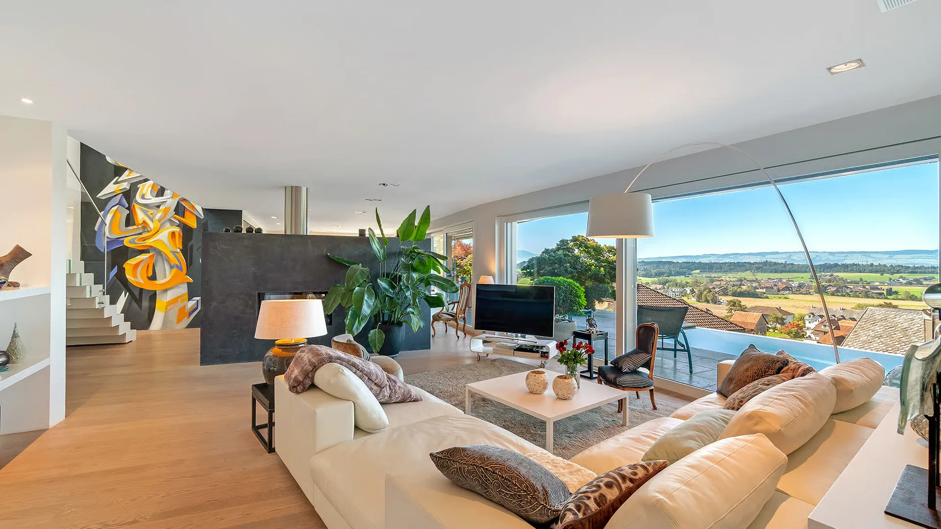 Stilvolles, modernes Zuhause mit Wellness, Lift und Pool