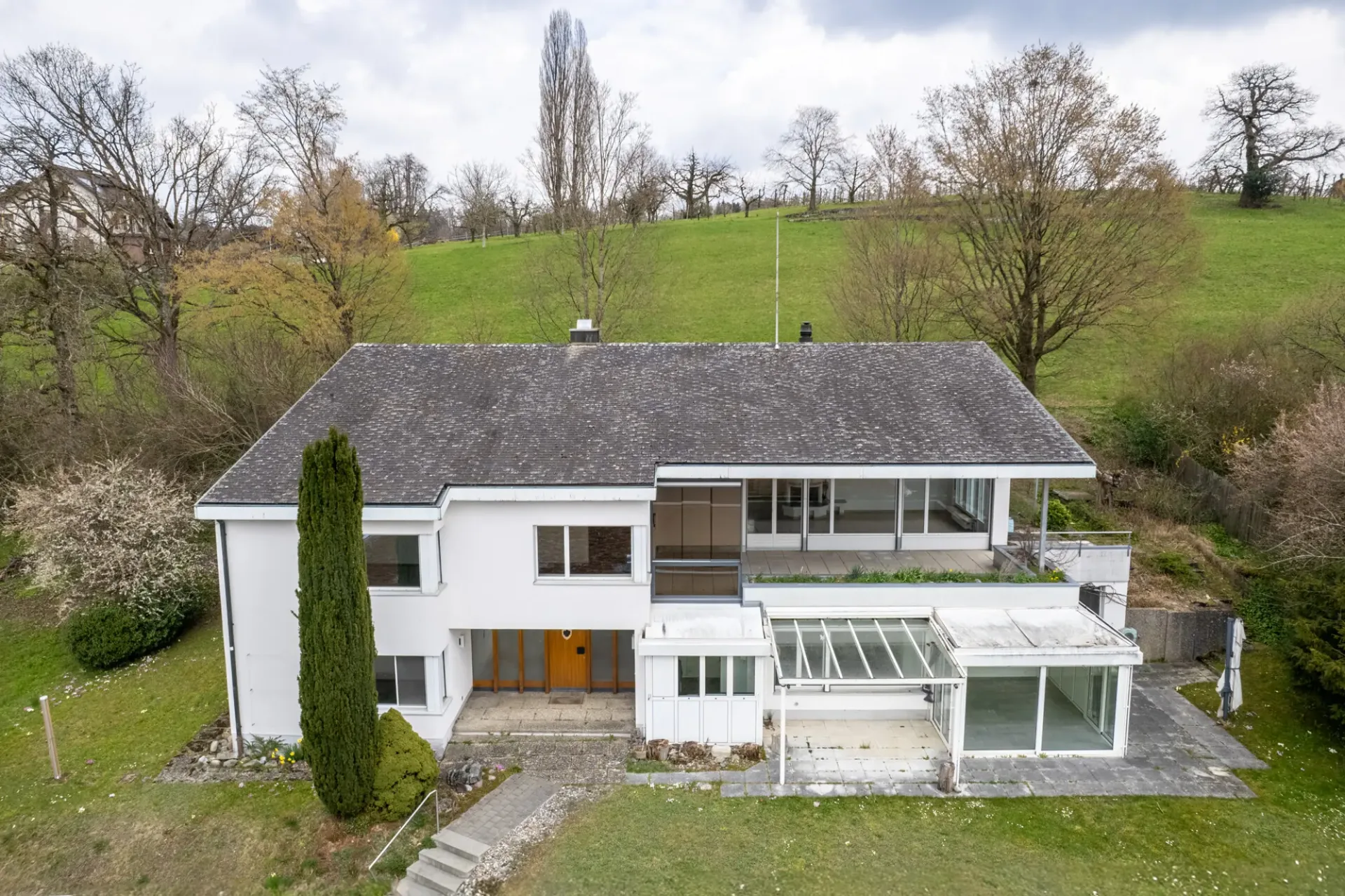 Charaktervolle 10-Zimmer-Liegenschaft an bester Lage in Wohlen