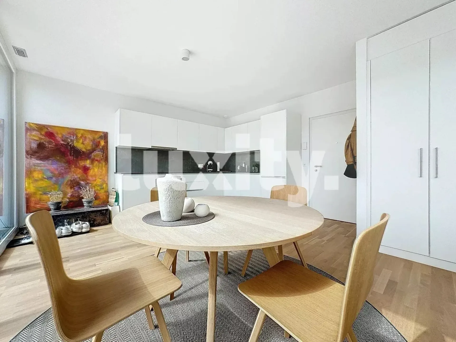 Schönes Apartment mit großer Dachterrasse möbliert