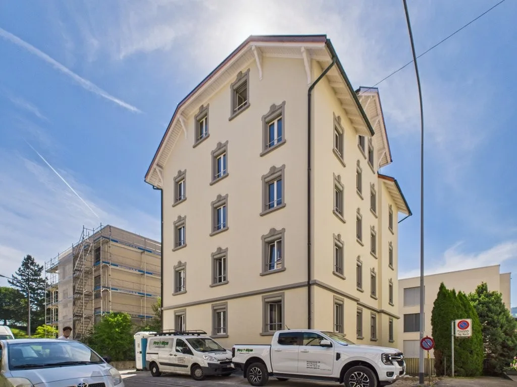 geniale Dachwohnung - ERSTVERMIETUNG