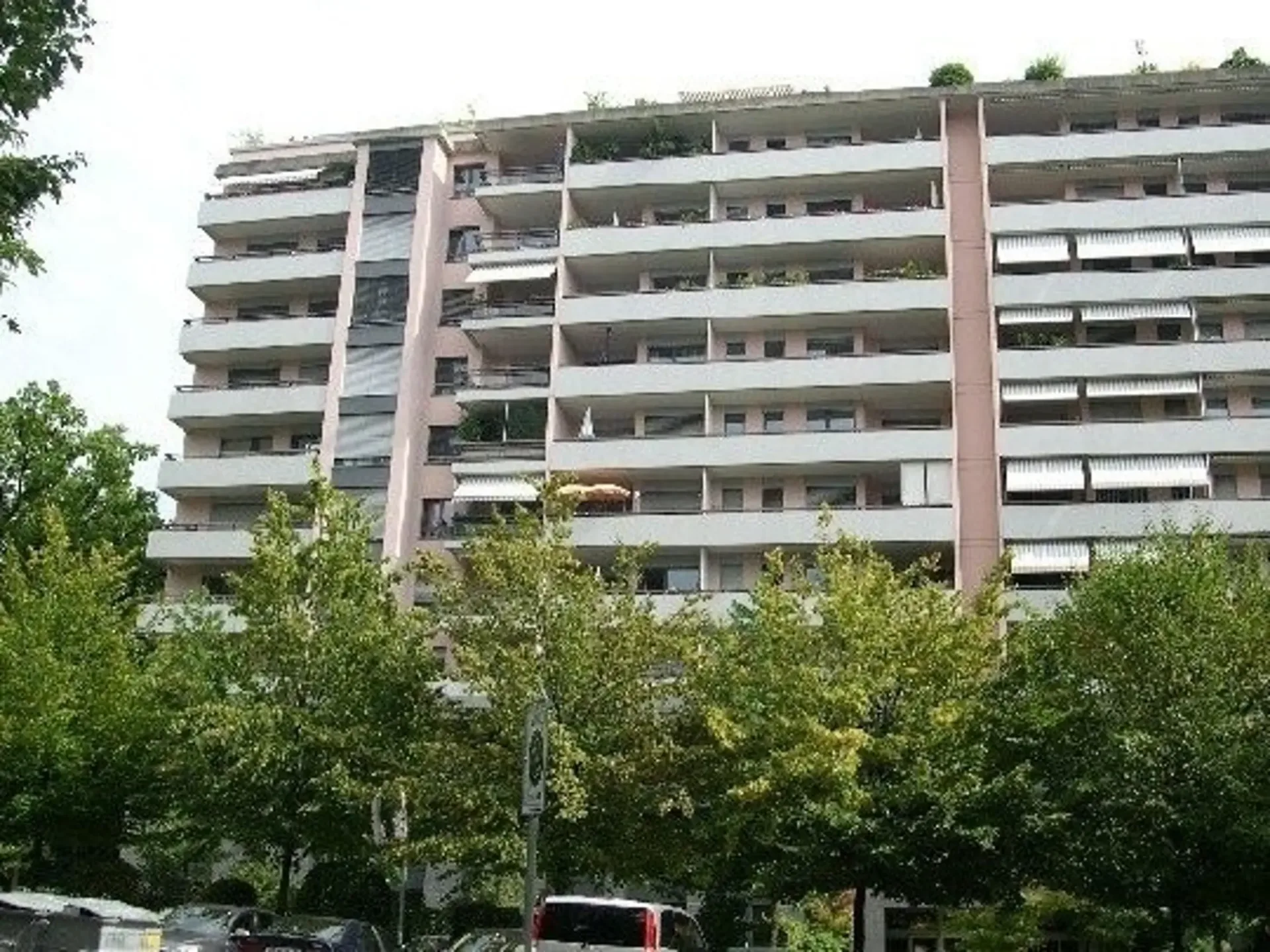 Parkplatz im Herzen des Champel-Viertels - sofort verfügbar