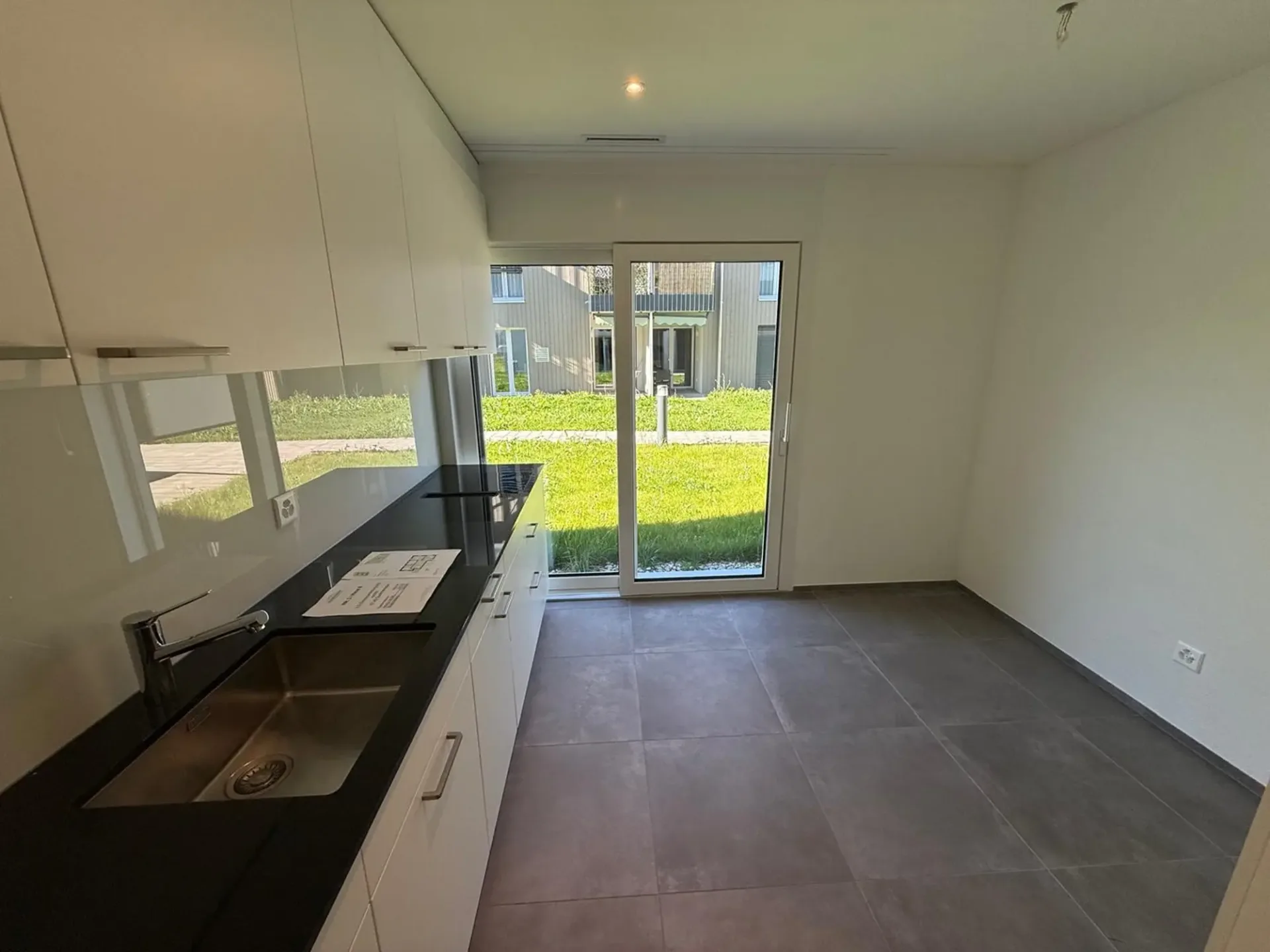 Belles appartements abordables de 3,5 pièces au rez-de-chaussée à louer