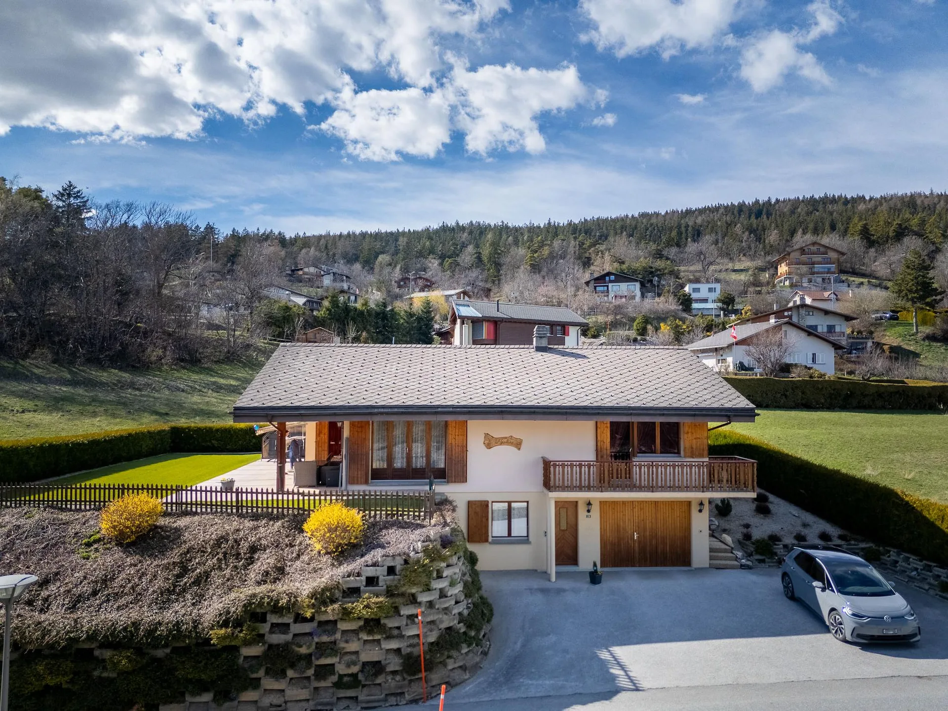 Einfamilienhaus - Zwei Schritte von Crans-Montana entfernt