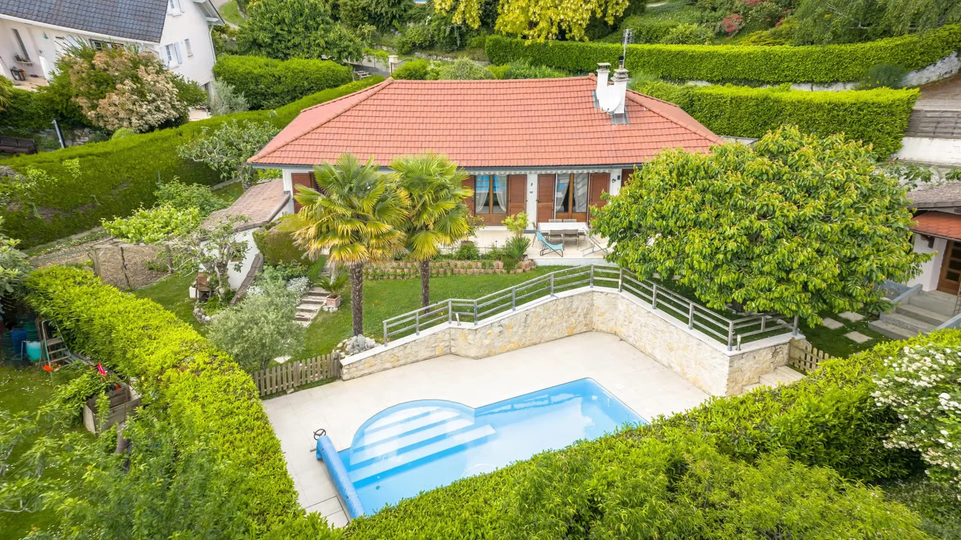 Schöne Familienvilla von 152 m² in Challex mit Pool