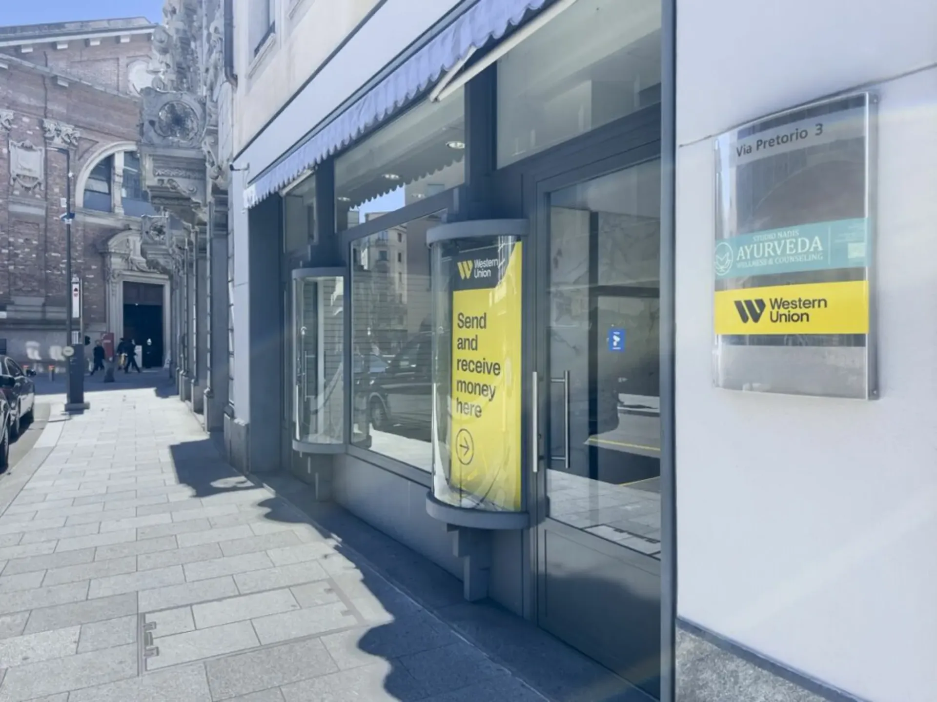 Verkaufsfläche mit Schaufenster im Zentrum von Lugano