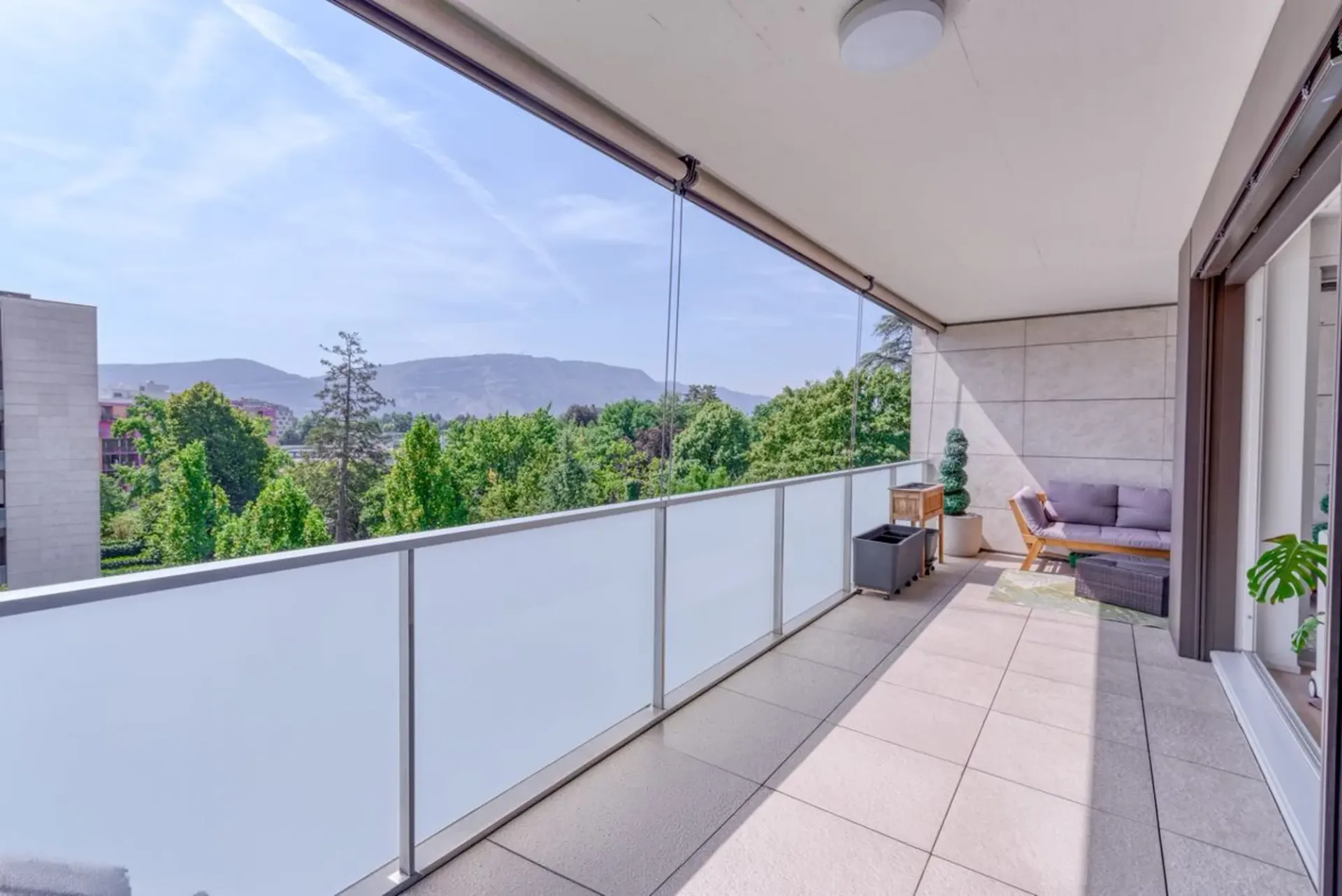 Magnificent 5-Zimmer-Wohnung mit atemberaubendem Blick auf den Salève!