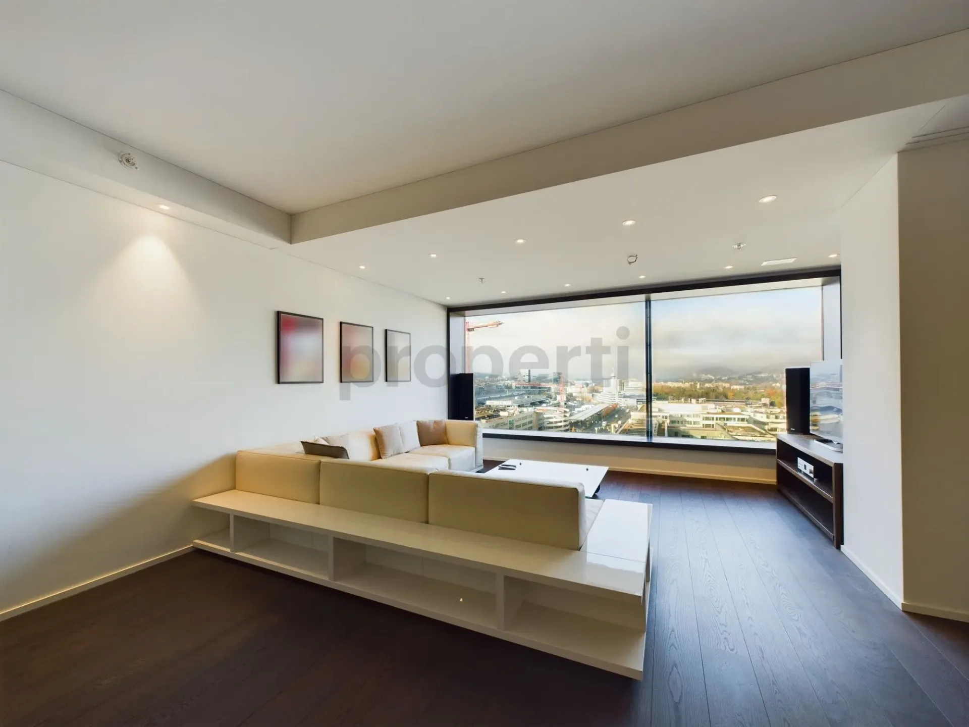 Dreamy loggia with sunset guarantee, Poggenpohl luxury kitchen, spa wet cells & Sheraton hotel service!