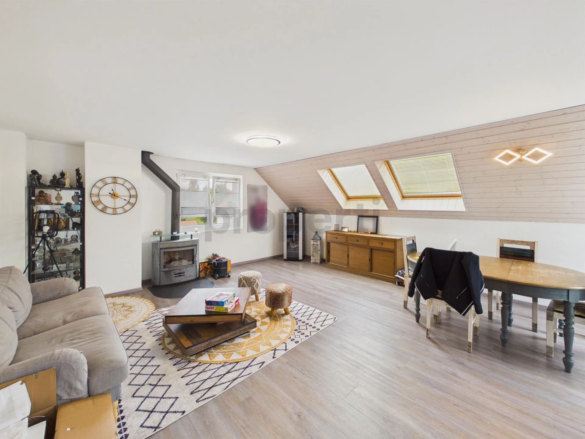 Duplex, Beautiful Brightness, Sunny Private Balcony, Underfloor Heating, Wheelchair Access with Elevator & Schools at 90m!