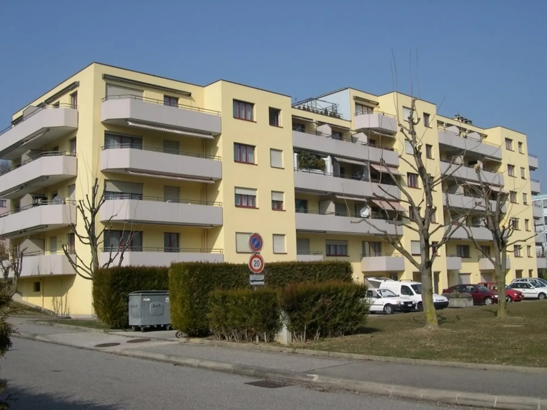 Parkplatz zu vermieten!