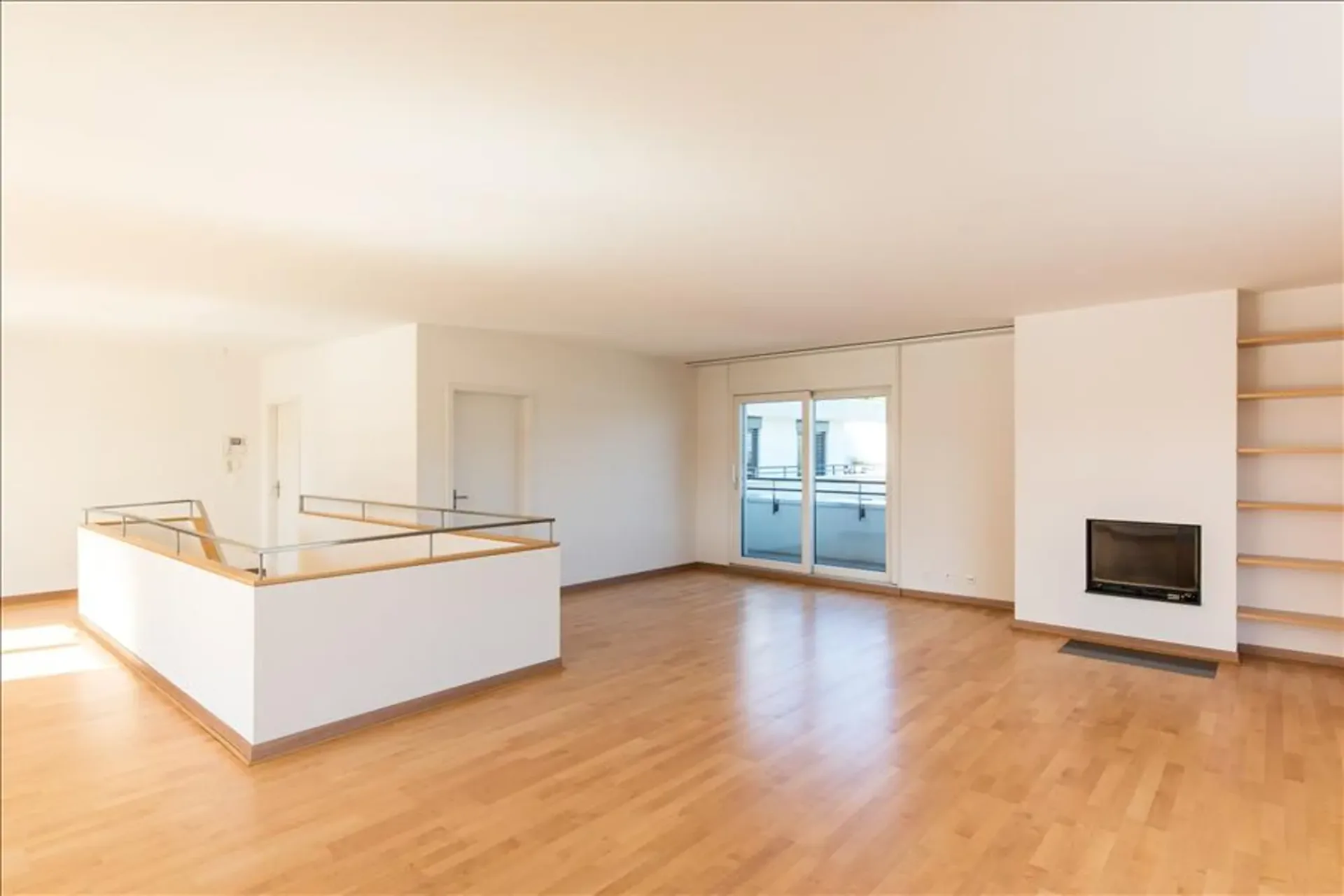 Magnificent duplex penthouse with view over the lake and large terraces
