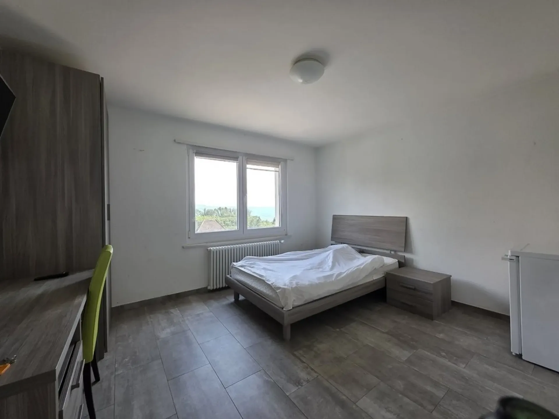 Single room 1 piece for rent in St-Blaise