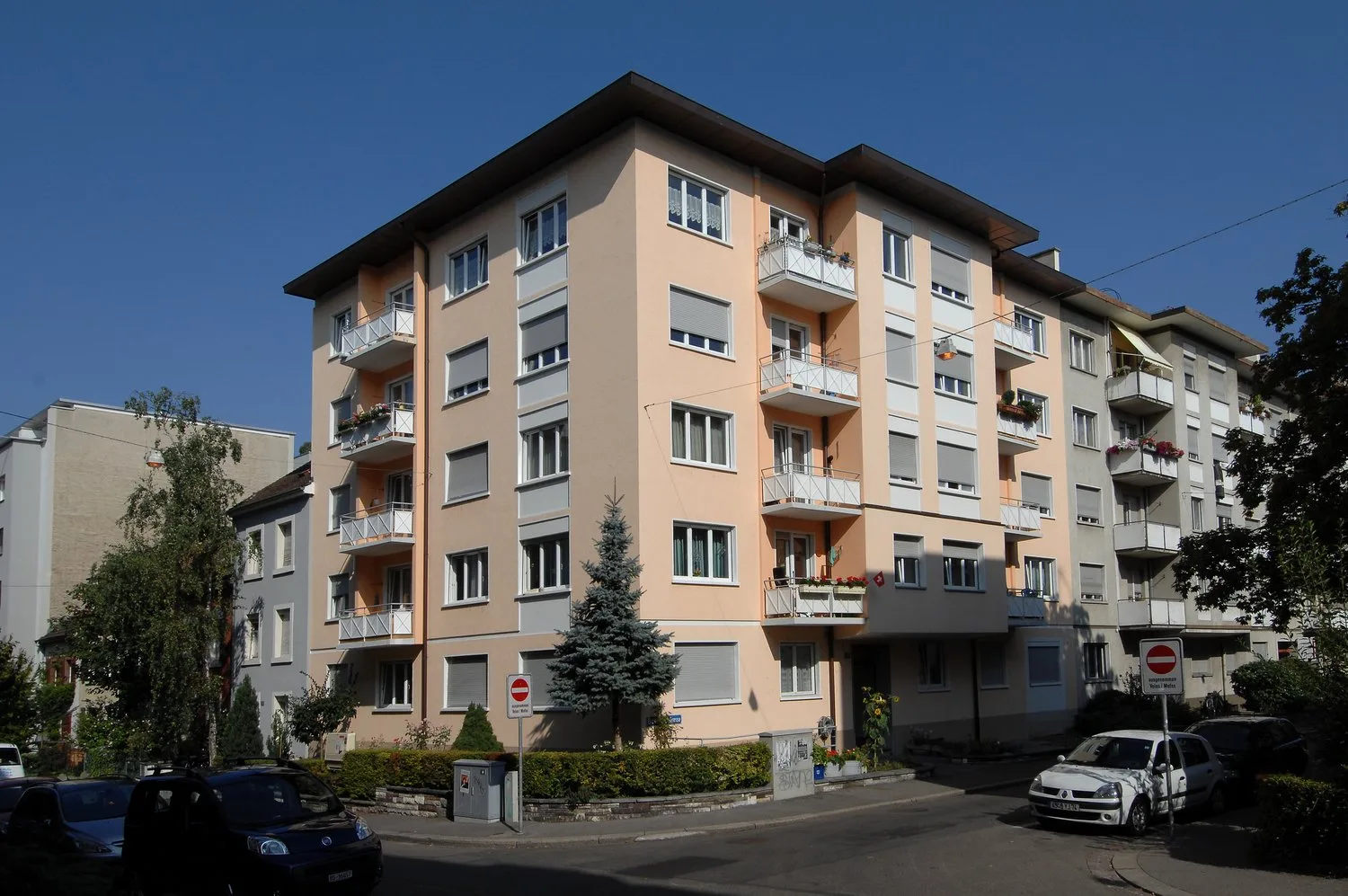 Bright apartment near the Rhine