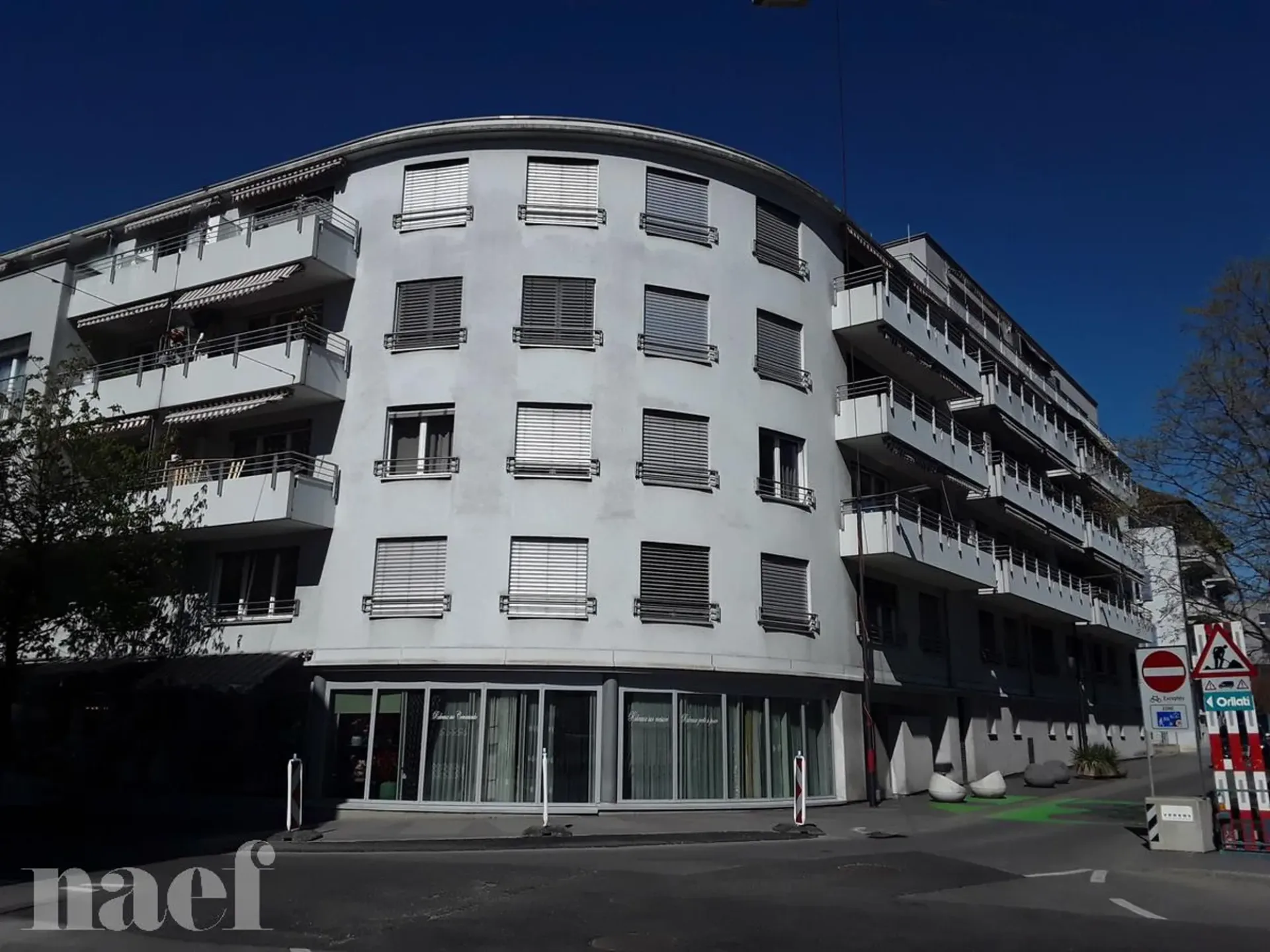 Duplex-Wohnung mit 3.5 Zimmern im 3. Stock mit Balkonen