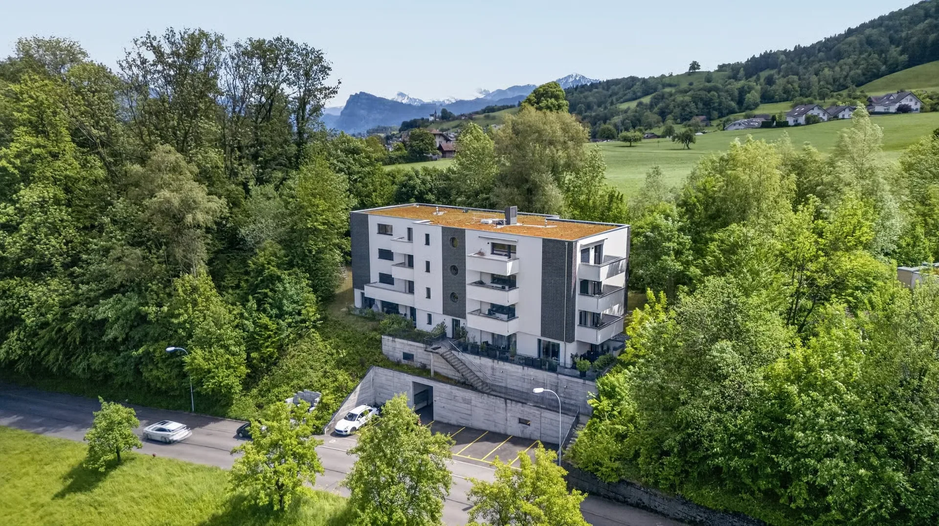 Modernes Wohnen mit Stil - neuwertige 3.5 Zimmerwohnung mit Terrasse