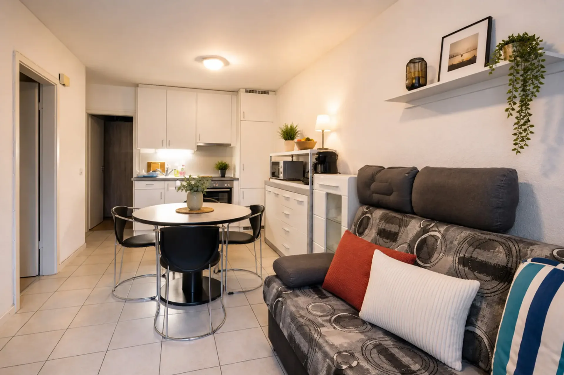 3 Zimmer Erdgeschosswohnung bereits vermietet mit Terrasse - Objekt Nr. 2