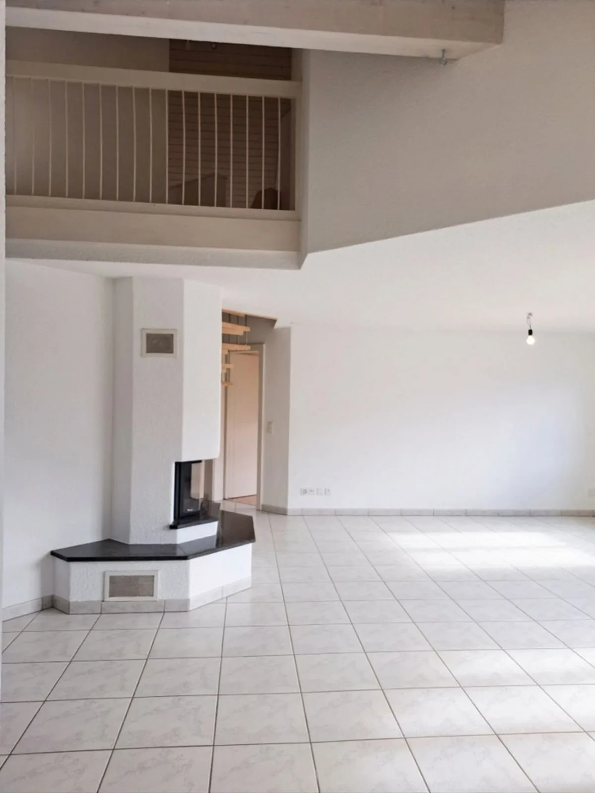 Zweistöckiges Raumwunder in Bremgarten: 6.5-Zimmer-Maisonette mit beheiztem Pavillon & Bastelraum