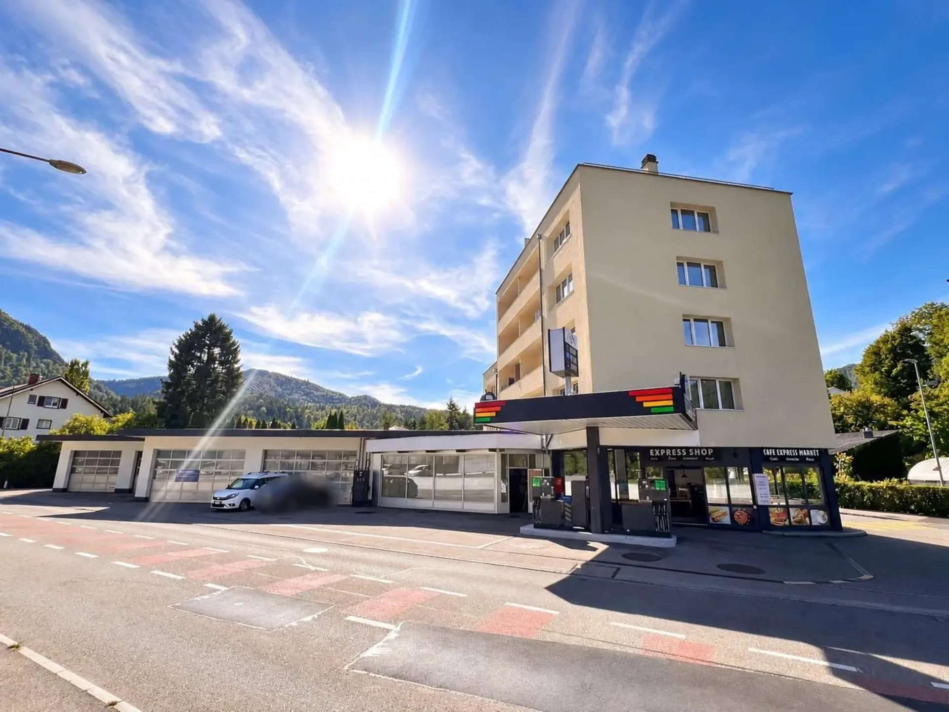 Grosszügige Autowerkstatt mit Waschraum & Lagerflächen in Moutier