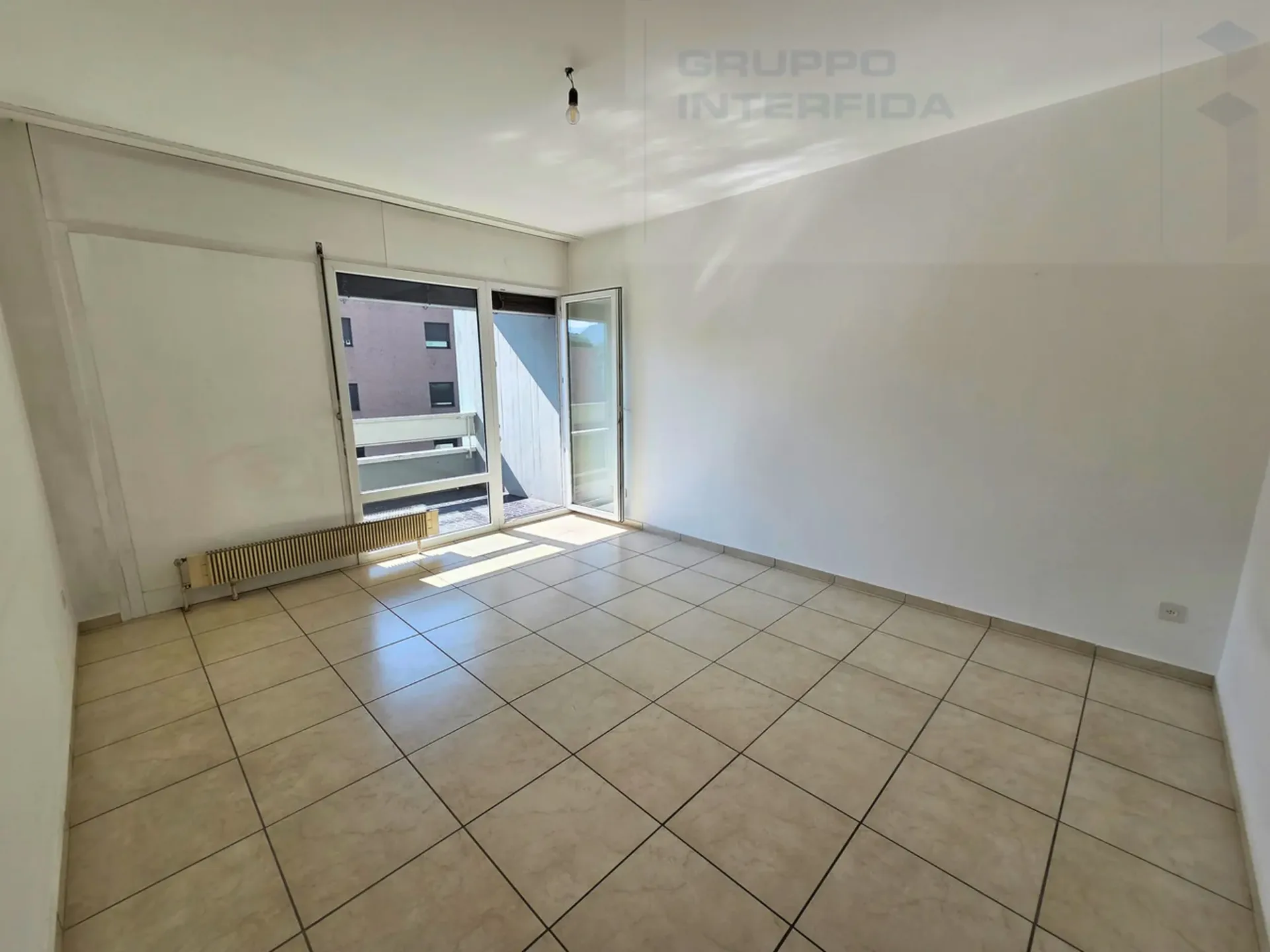 CHIASSO - EINZIMMERWOHNUNG MIT BALKON
