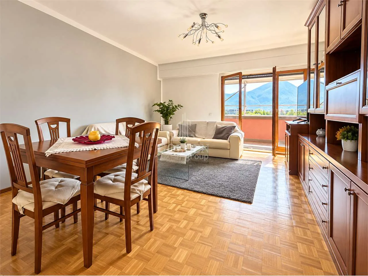 Lugano-Breganzona - 4.5 rooms 138 m², available immediately, two balconies