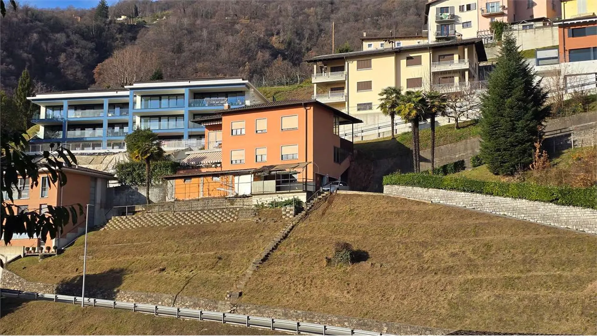 Maison bifamiliale - Penthouse panoramique avec appartement locatif