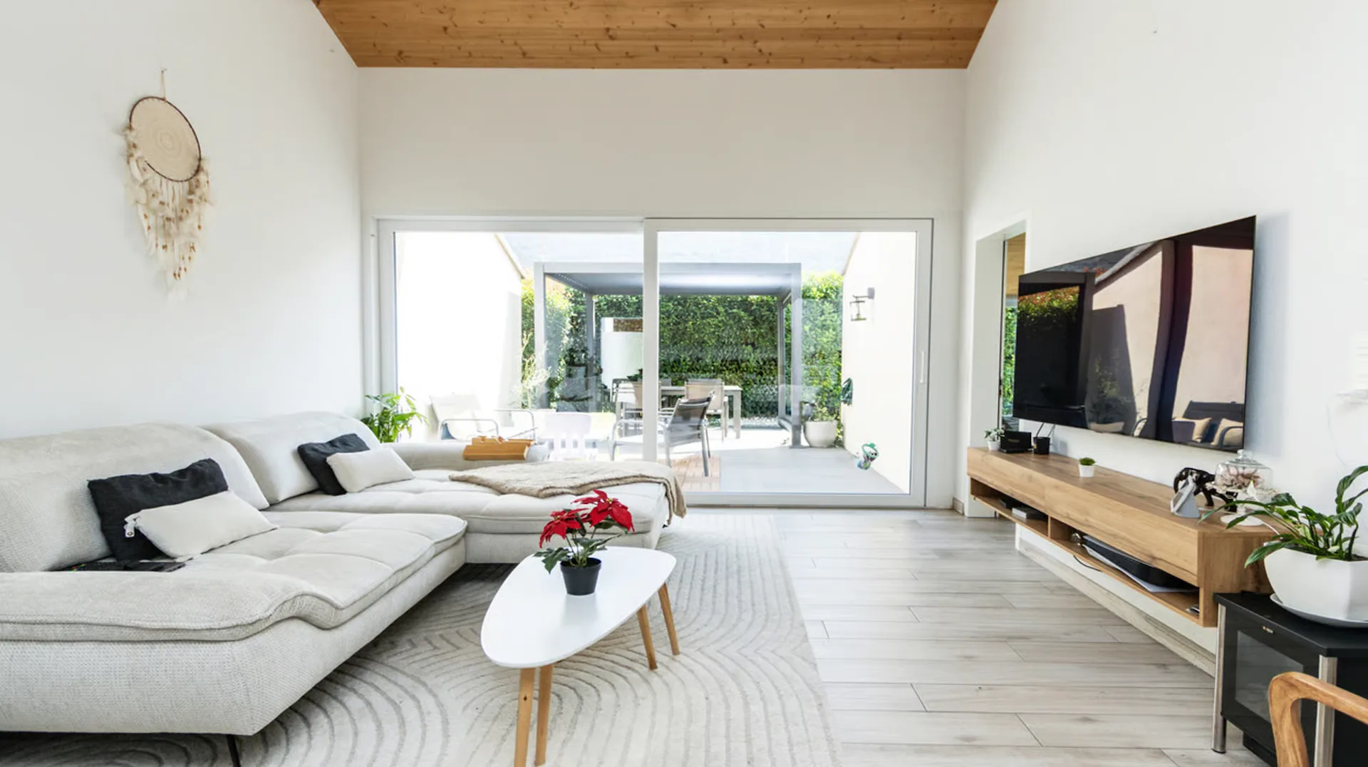 For Sale: Magnificent 4.5 Room Villa in Saillon