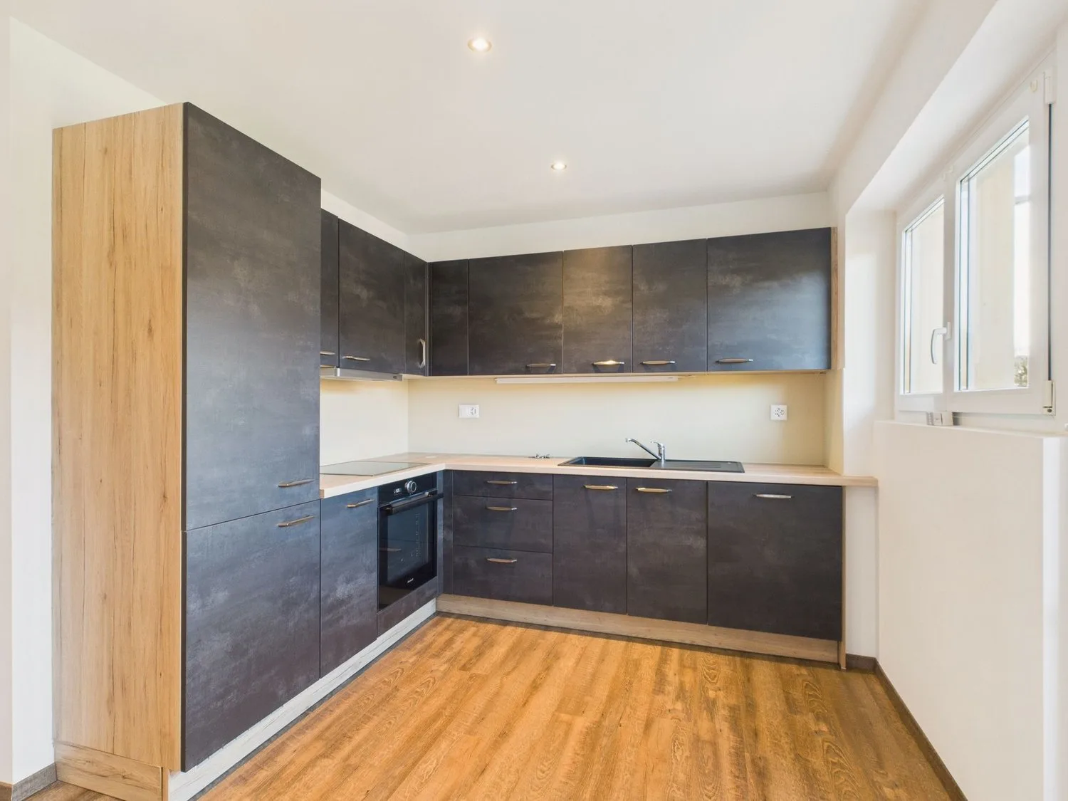 Charmanter Apartment 3.5 Zimmer mit modernem Touch in Le Locle