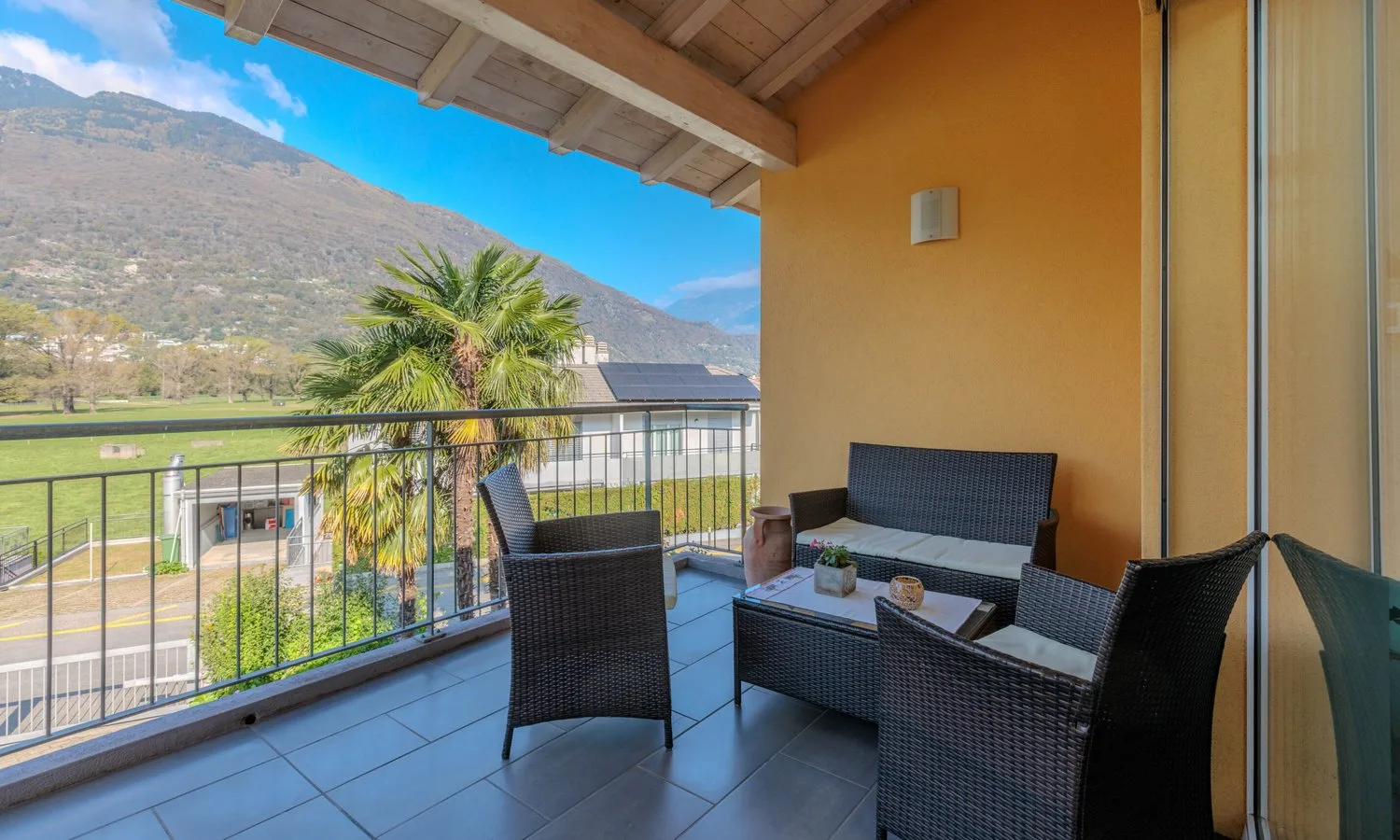 Splendide villa 8.5 pièces avec jardin et grotte à Giubiasco
