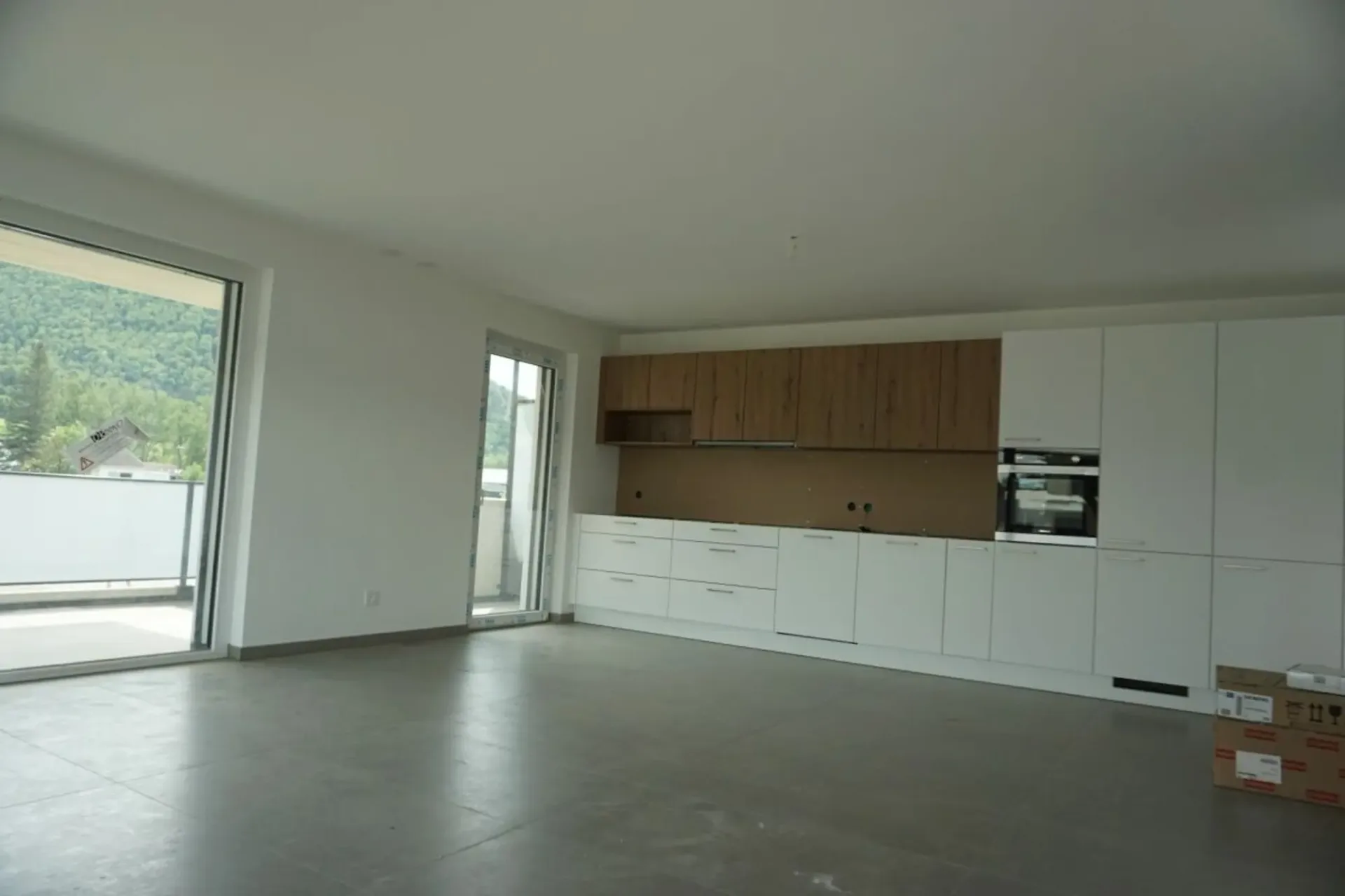 Wohnung mit 4,5 Zimmern - Nettofläche von 105 m2 - Terrasse von 47 m2 - West-Nord/West ausgerichtet