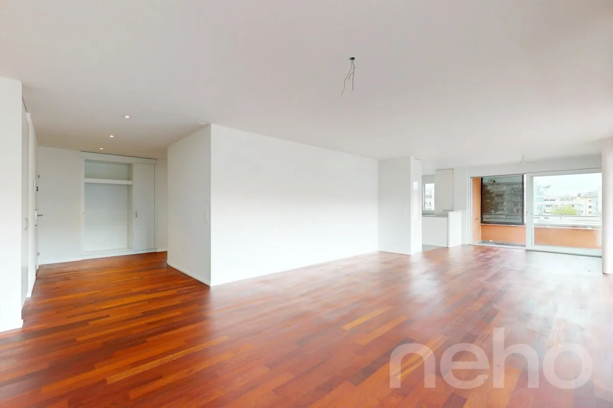 Light, space & living comfort ? spacious 4.5-room apartment
