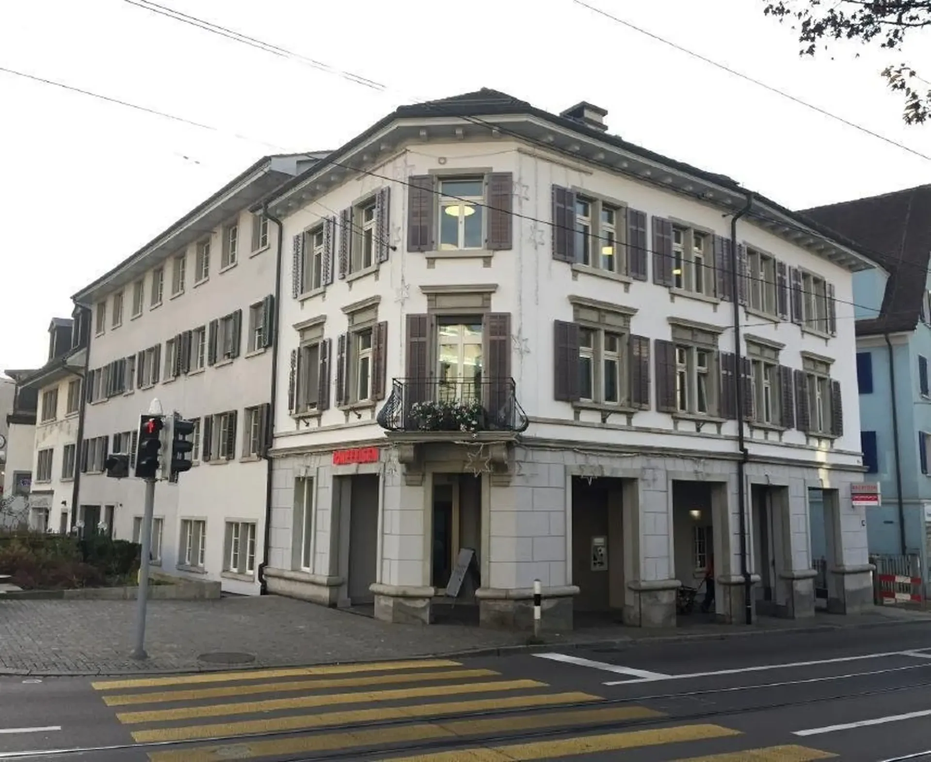 Im Zentrum von Höngg- nähe Meierhofplatz