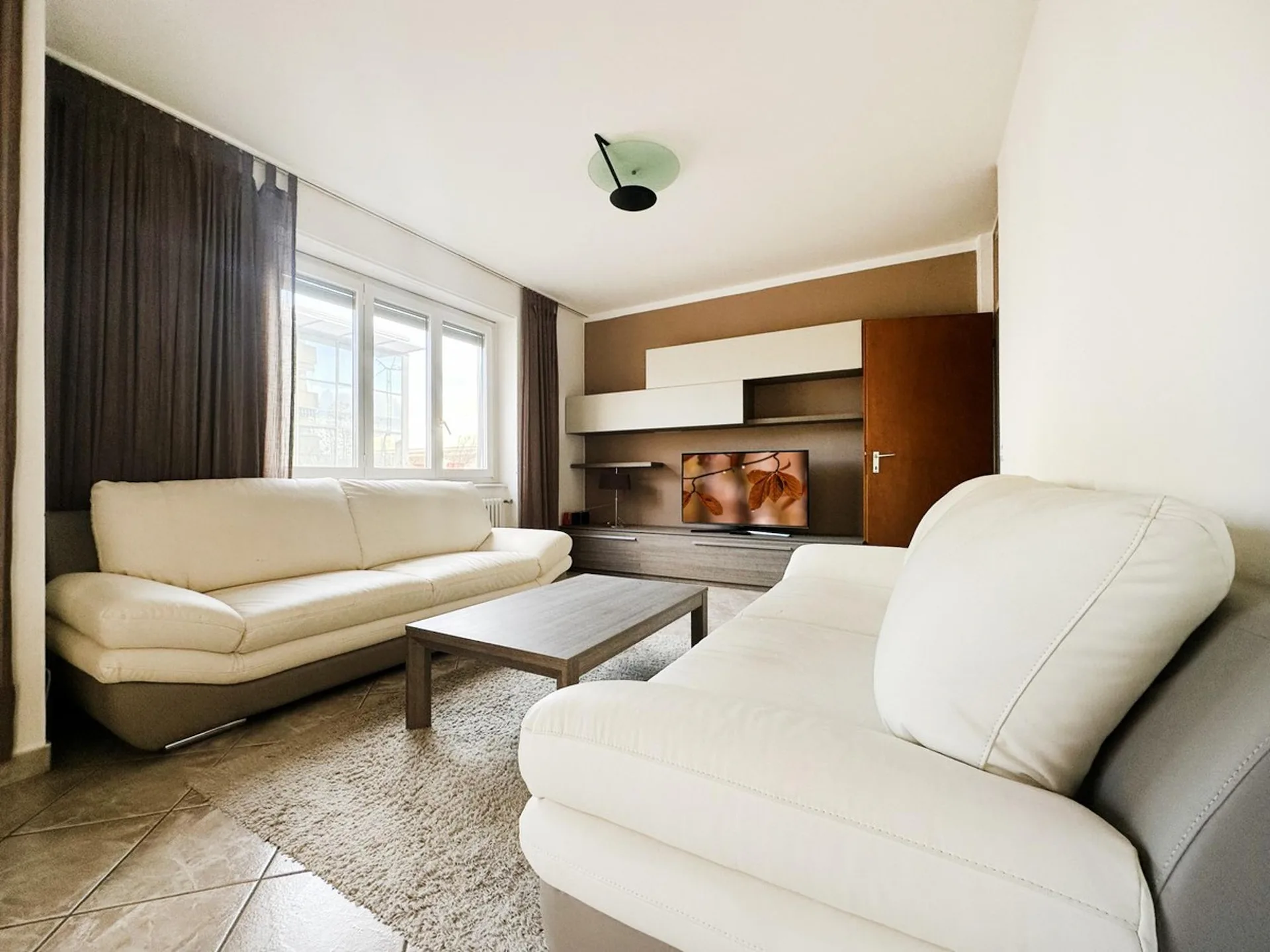 Elegantes 3,5-Zimmer-Wohnung mit Terrasse und Balkon in ruhiger Lage
