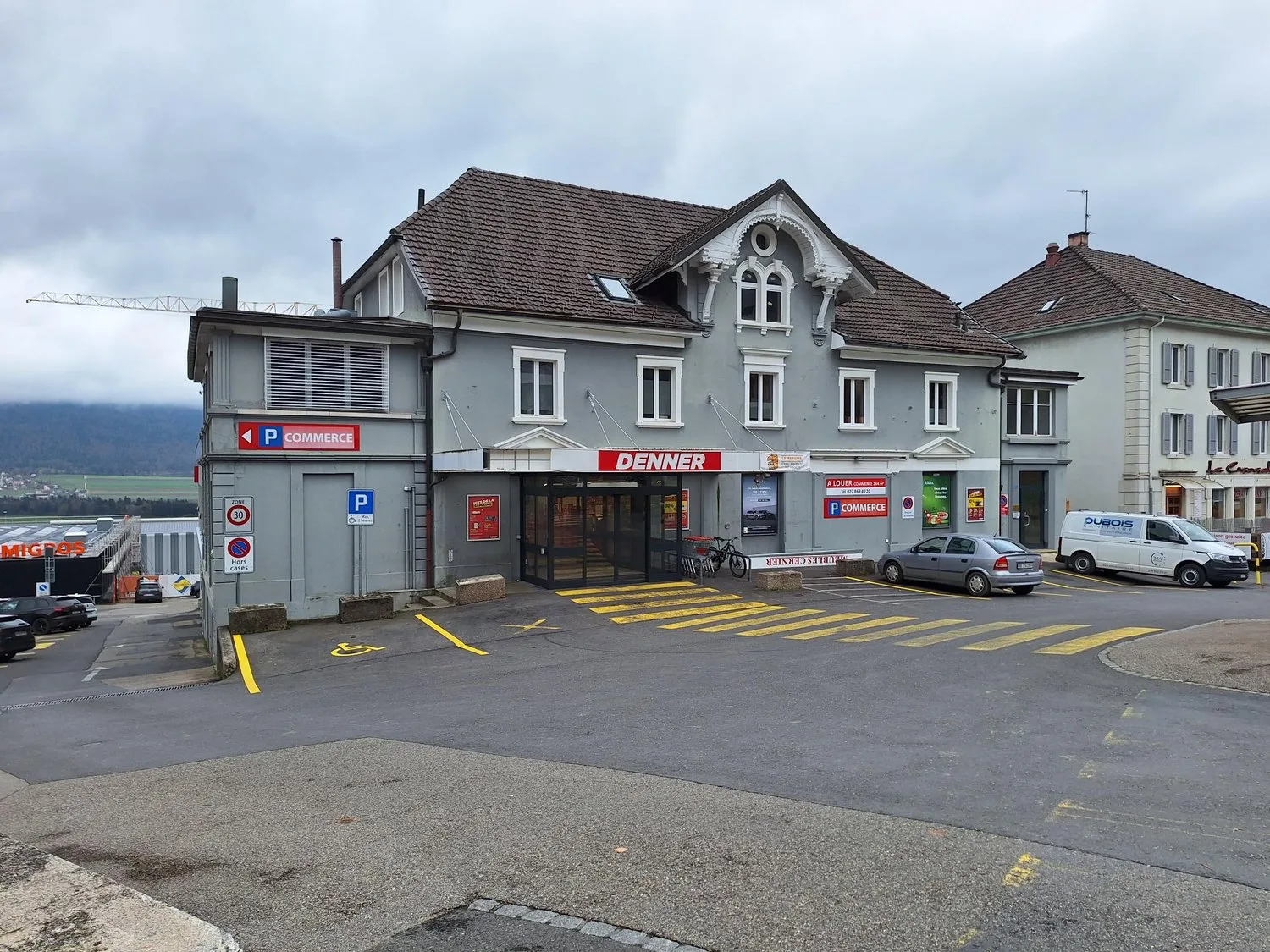 Zu vermieten – Neue Büros von 180 m² im Herzen von Cernier (NE) !