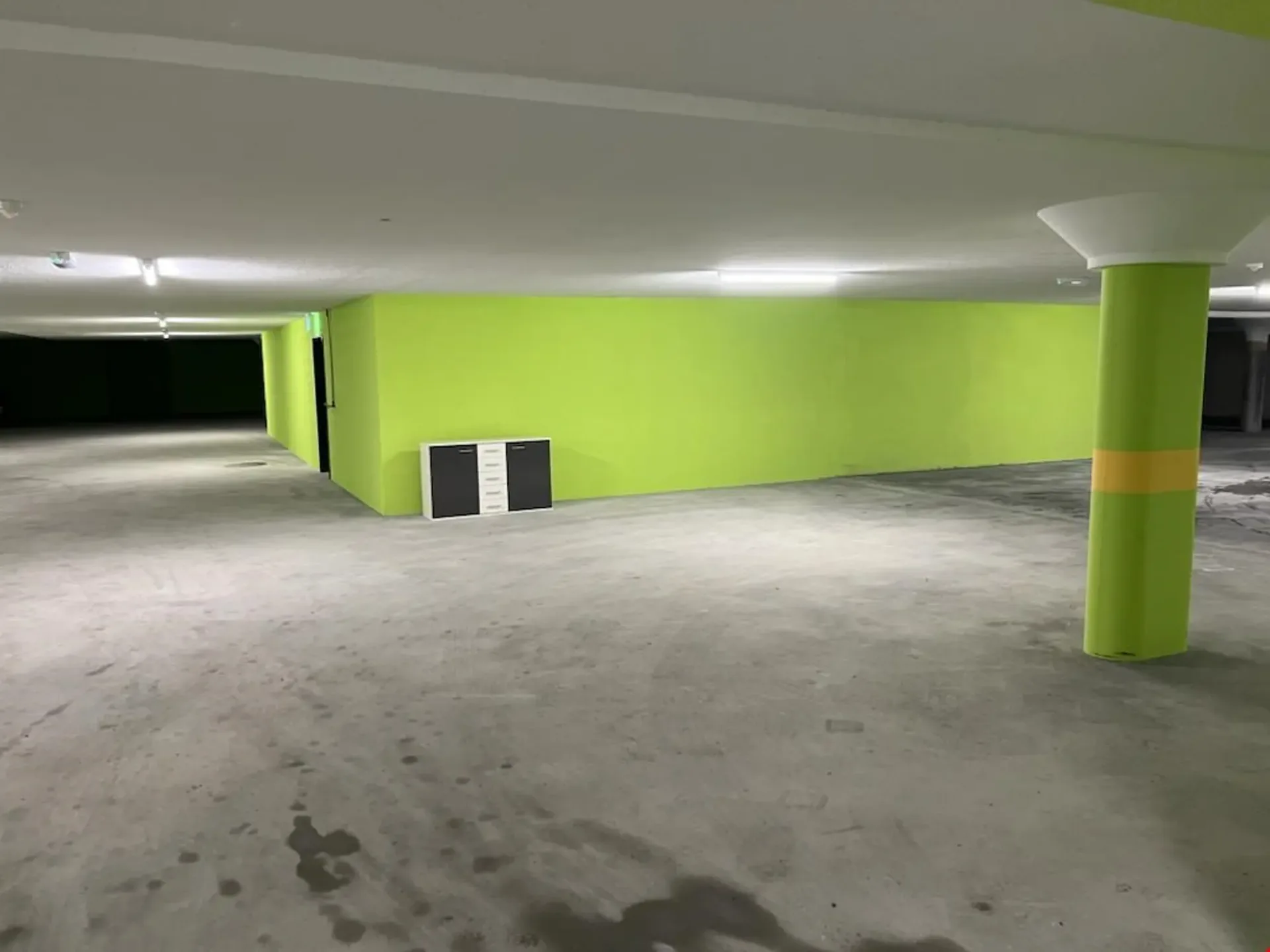 Tiefgaragen Parkplatz