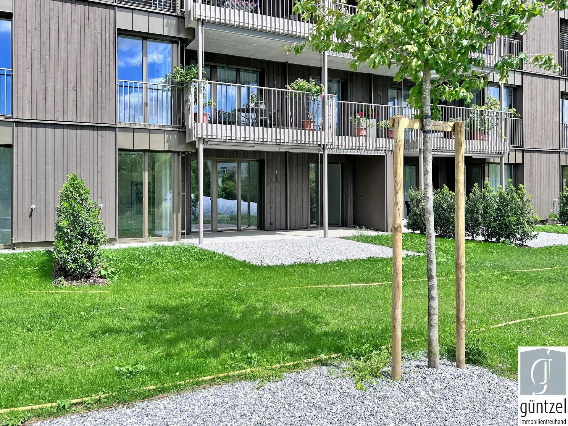 Grosszügig geschnittene 4.5-Zimmer-Gartenwohnung