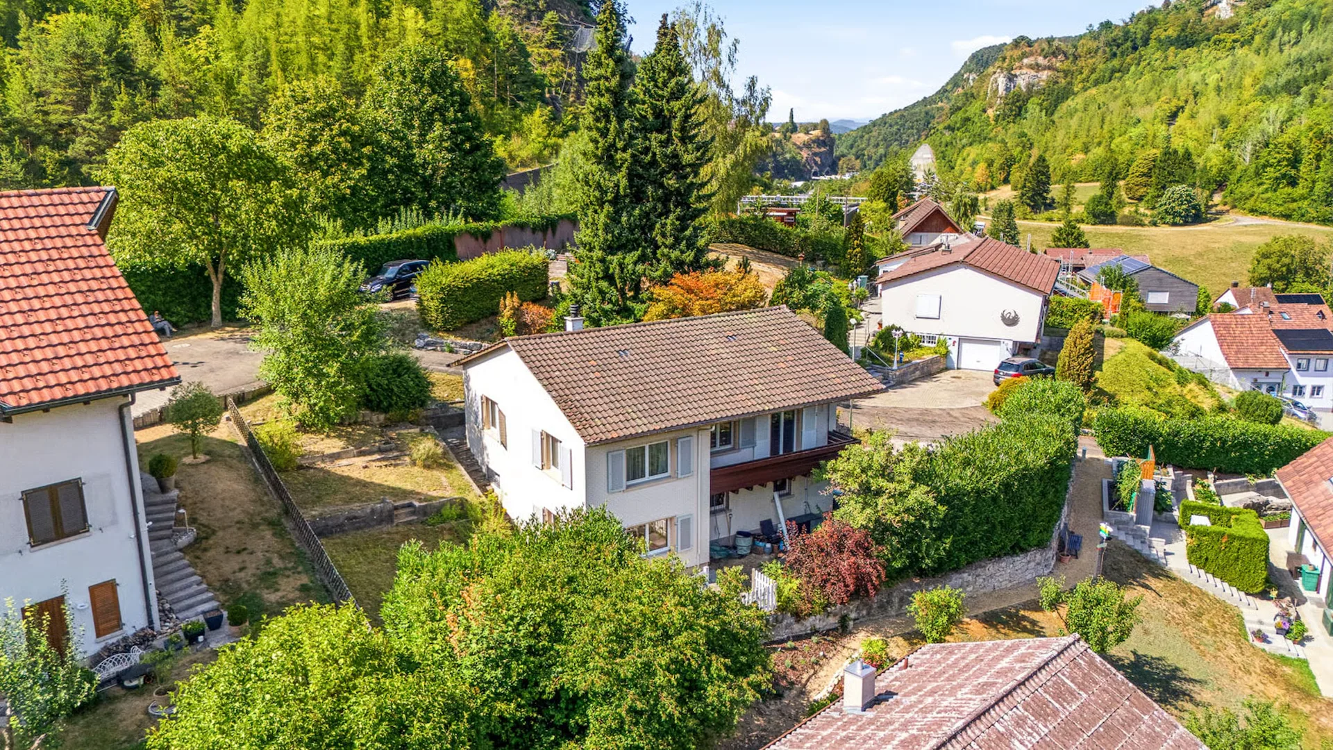 GEPFLEGTES, FREISTEHENDES 4.5 ZIMMER EINFAMILIENHAUS MIT WEITSICHT