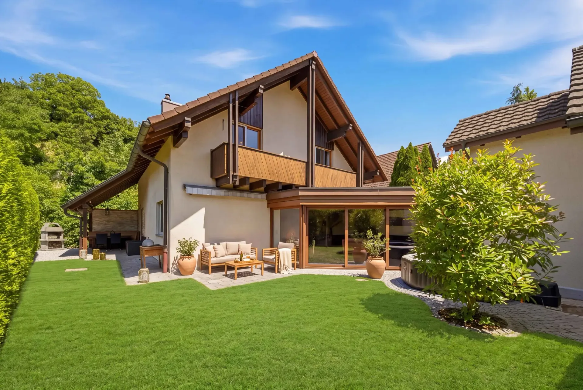 265 M² ZEITLOSES RAUMWUNDER NÄHE AARAU