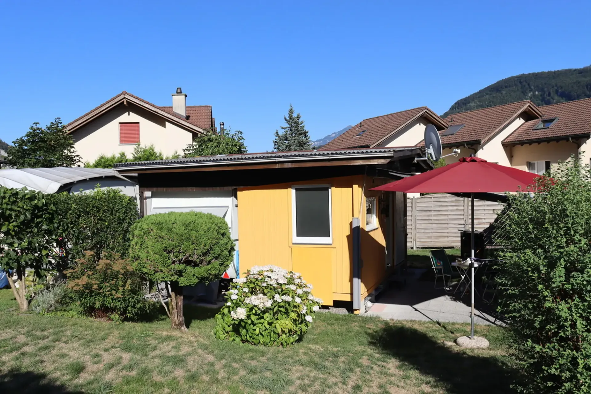 Erholungsoase mit schönem Garten und Badestrand in Nähe!