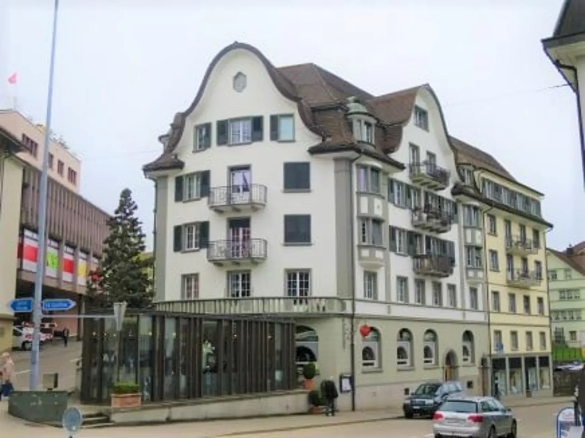 Charmante 3.5-Zimmer-Altbauwohnung an der Bahnhofstrasse in Herisau
