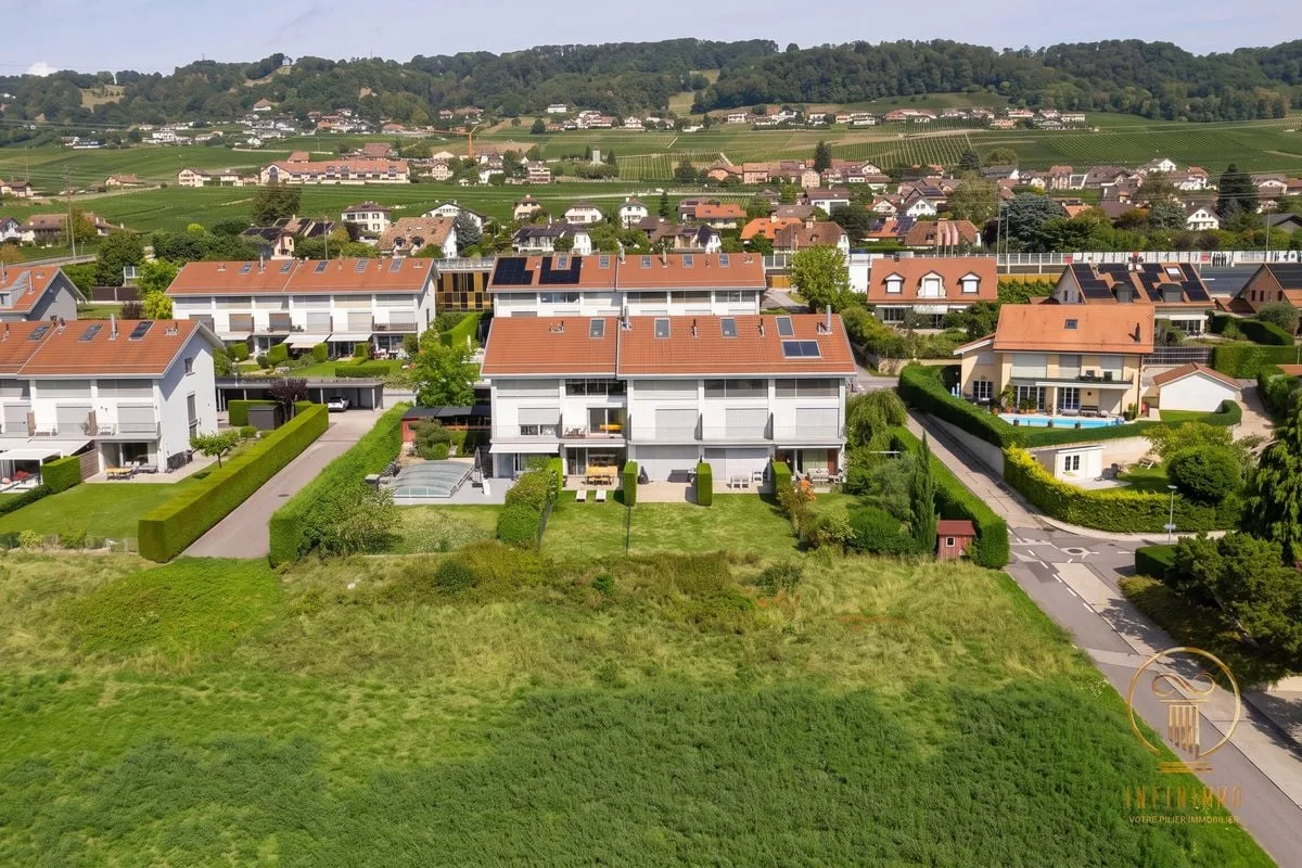 MONT-SUR-ROLLE - Maison contiguë avec vue sur le lac