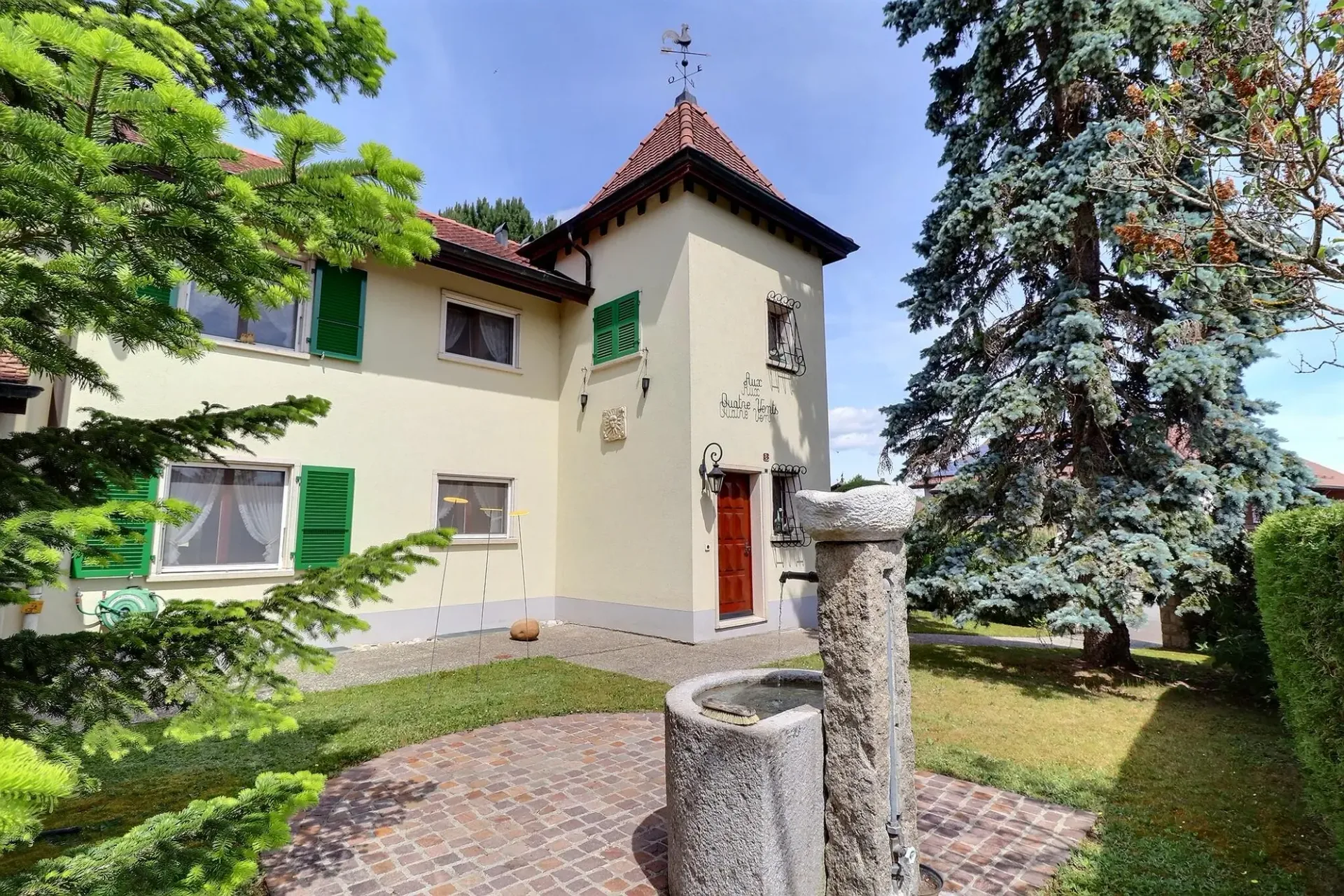 Prachtvolles Einfamilienhaus in Viager besetzt ohne Miete mit Blick auf den Jura
